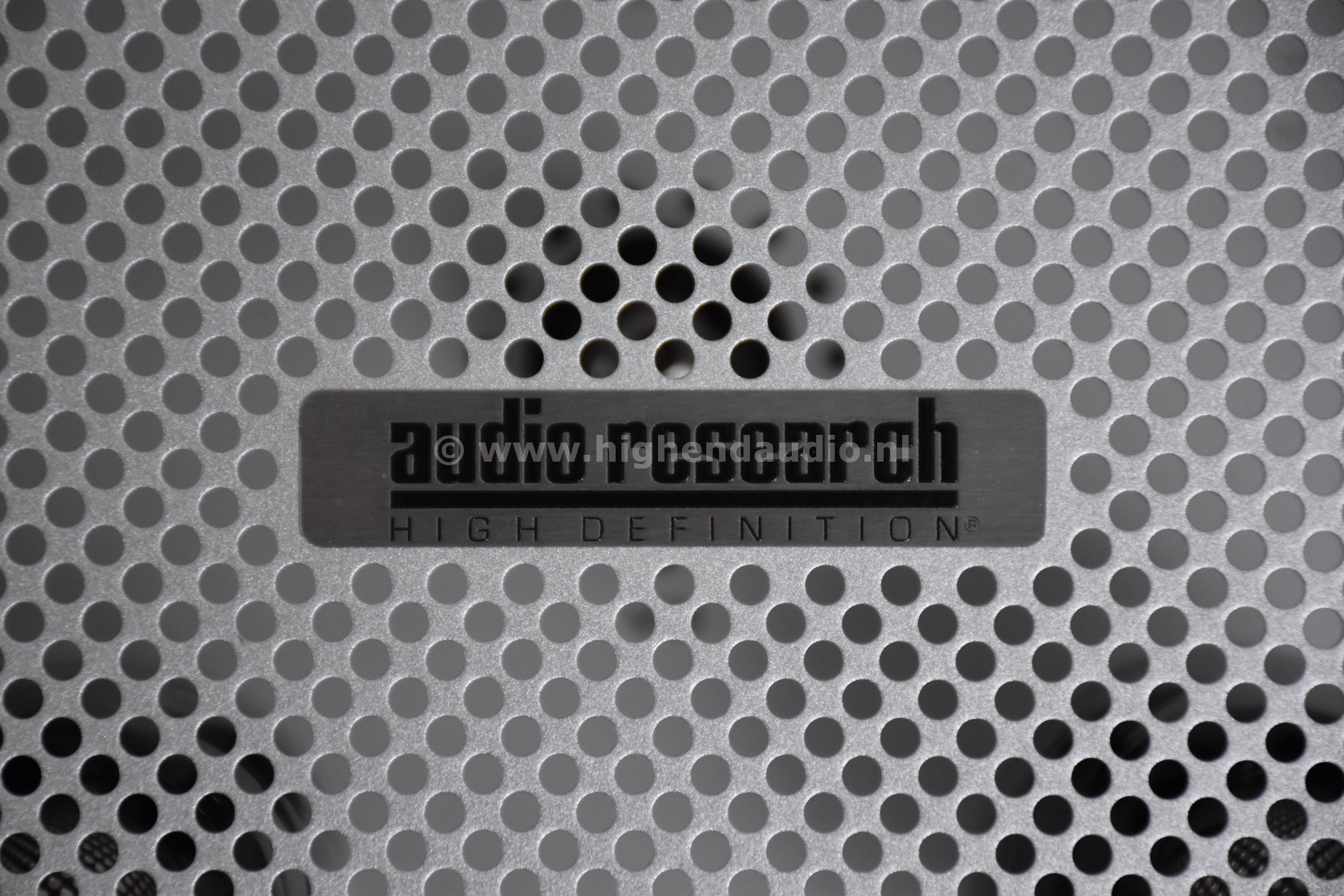 AR-Reference160M-MKII-50684-50685-topcloseup_wm