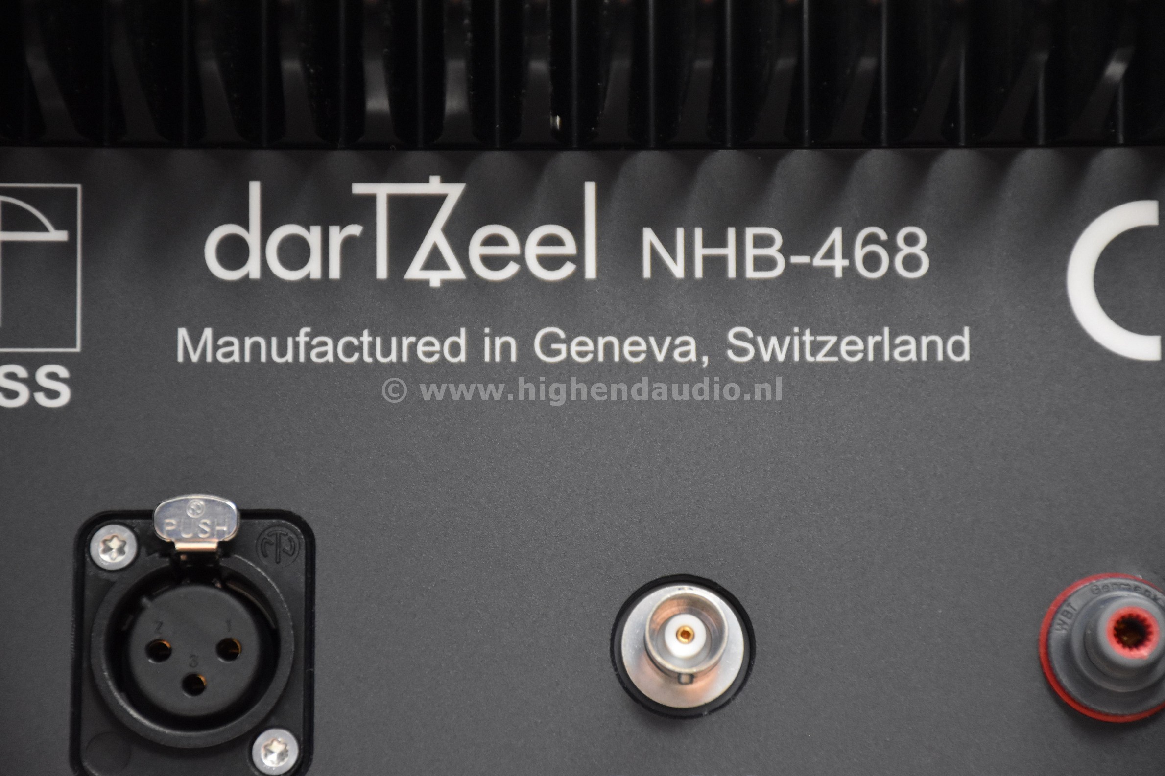 Dartzeel-NHB468-HBTZUE1468.049L-HBTZUE1468.049R-backcloseup_wm