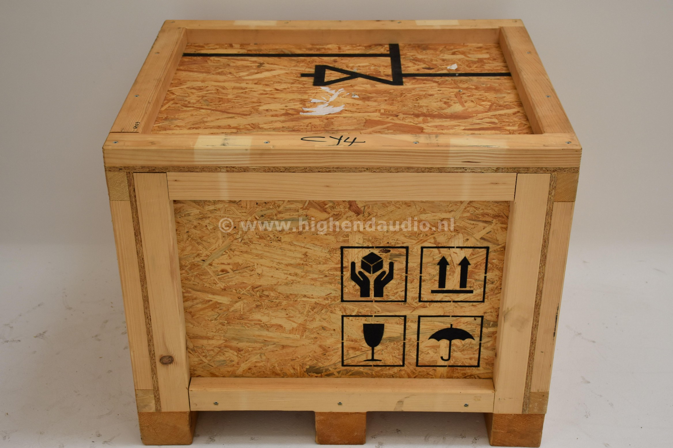 Dartzeel-NHB468-HBTZUE1468.049L-HBTZUE1468.049R-crate_wm