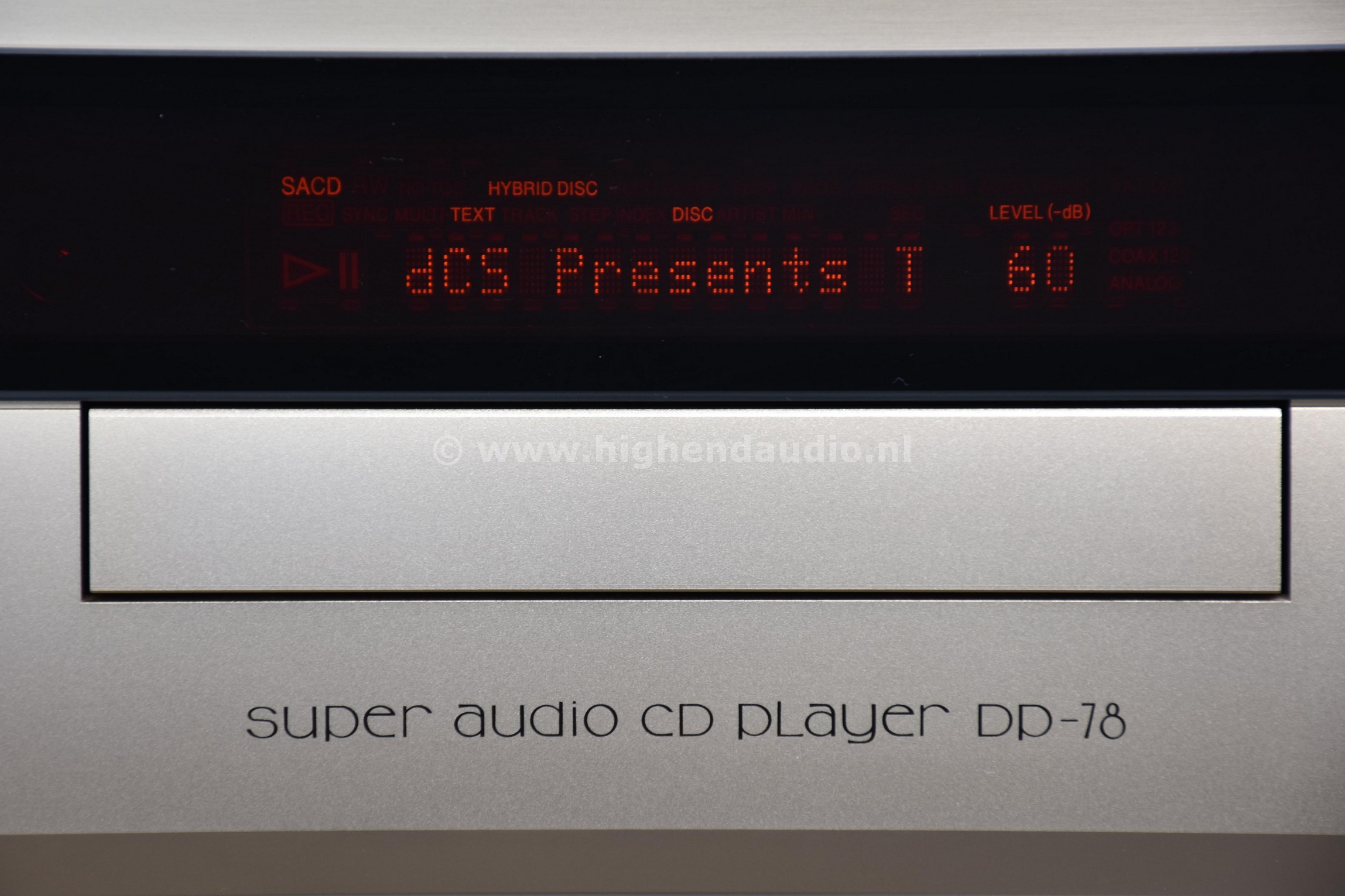 Accuphase-DP78-I6Y687-II-frontdisplay_wm