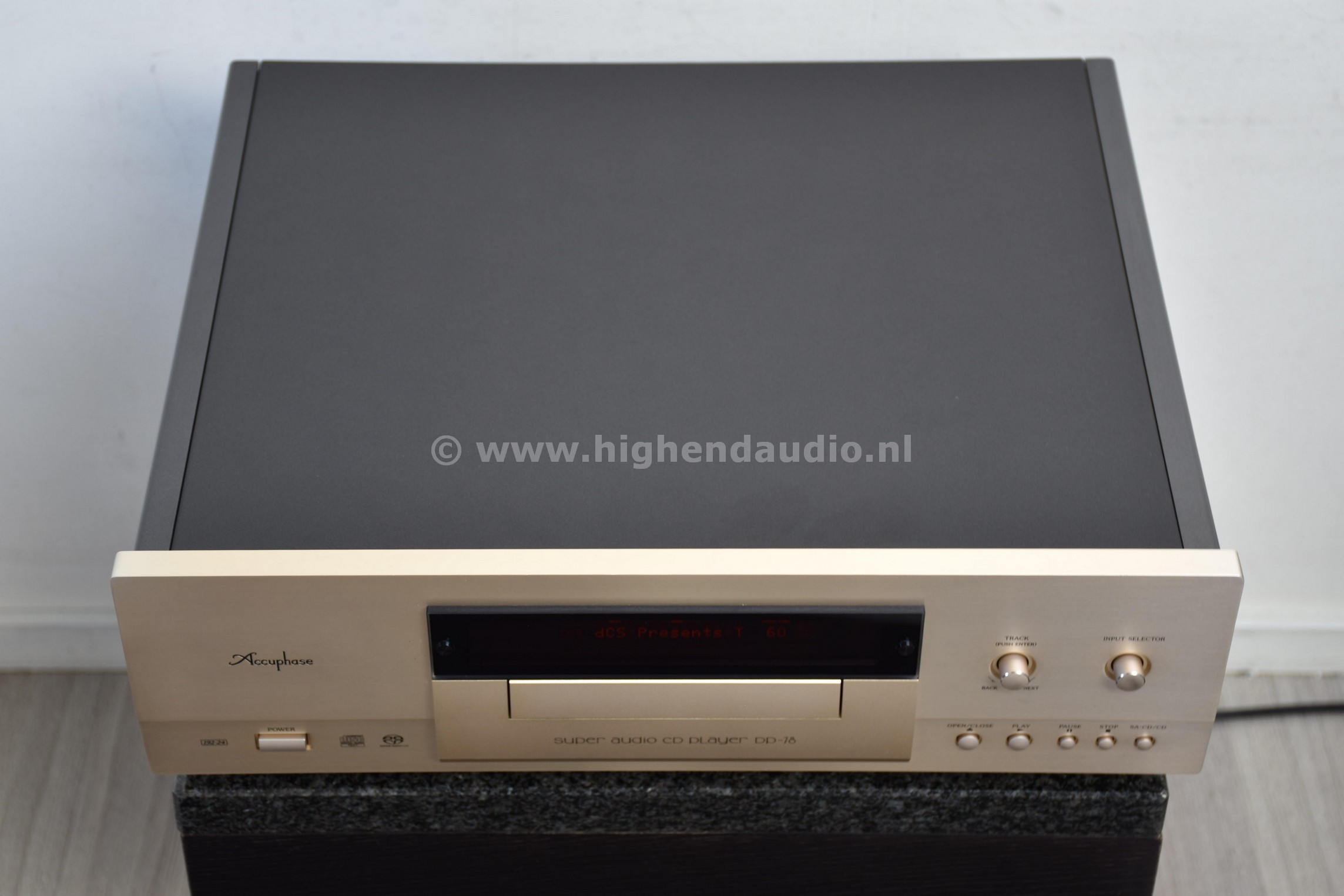 Accuphase-DP78-I6Y687-II-top_wm