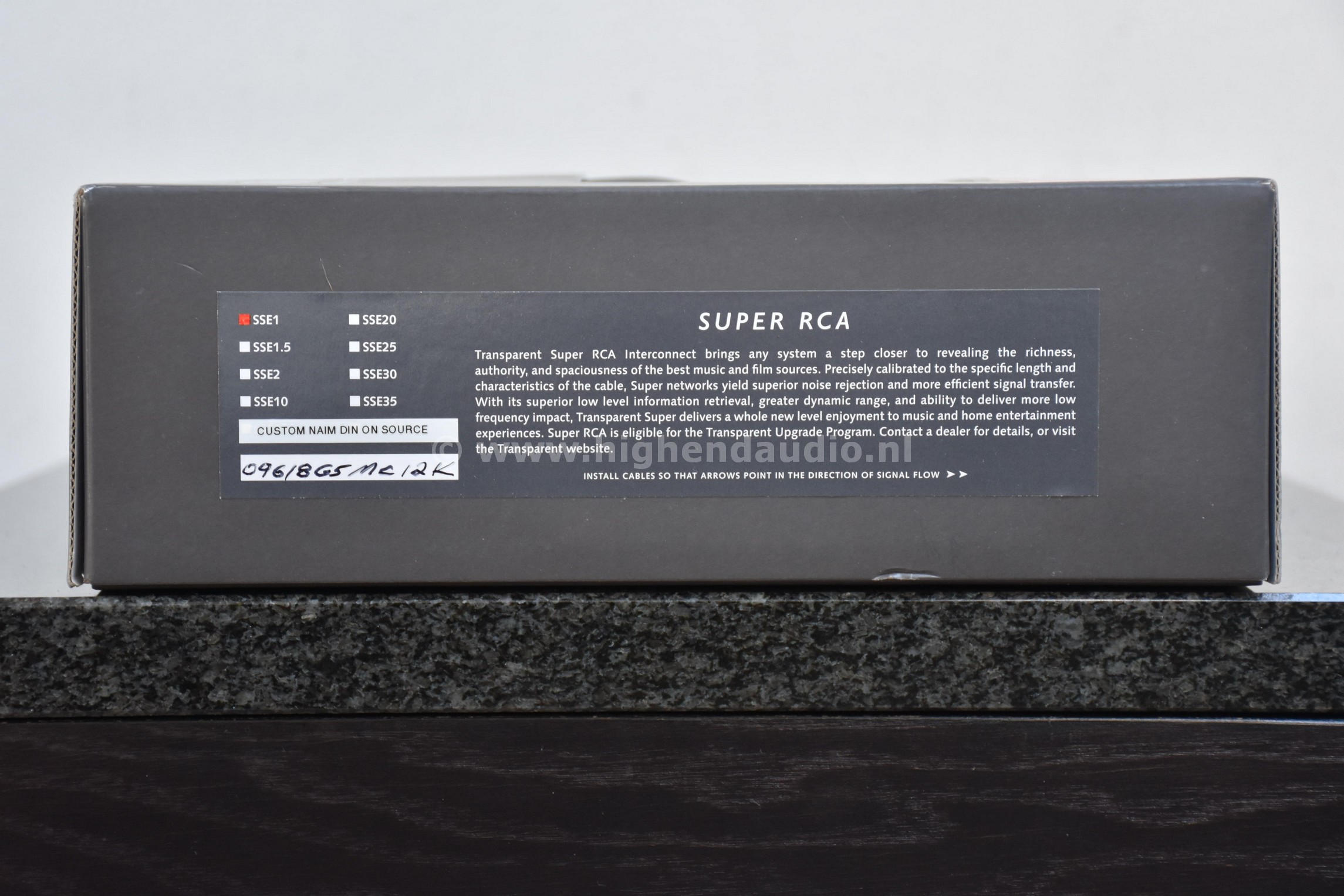 Transparent-MusicLinkSuperG5-1m-NaimDINtoXLR-09618G5-box_wm