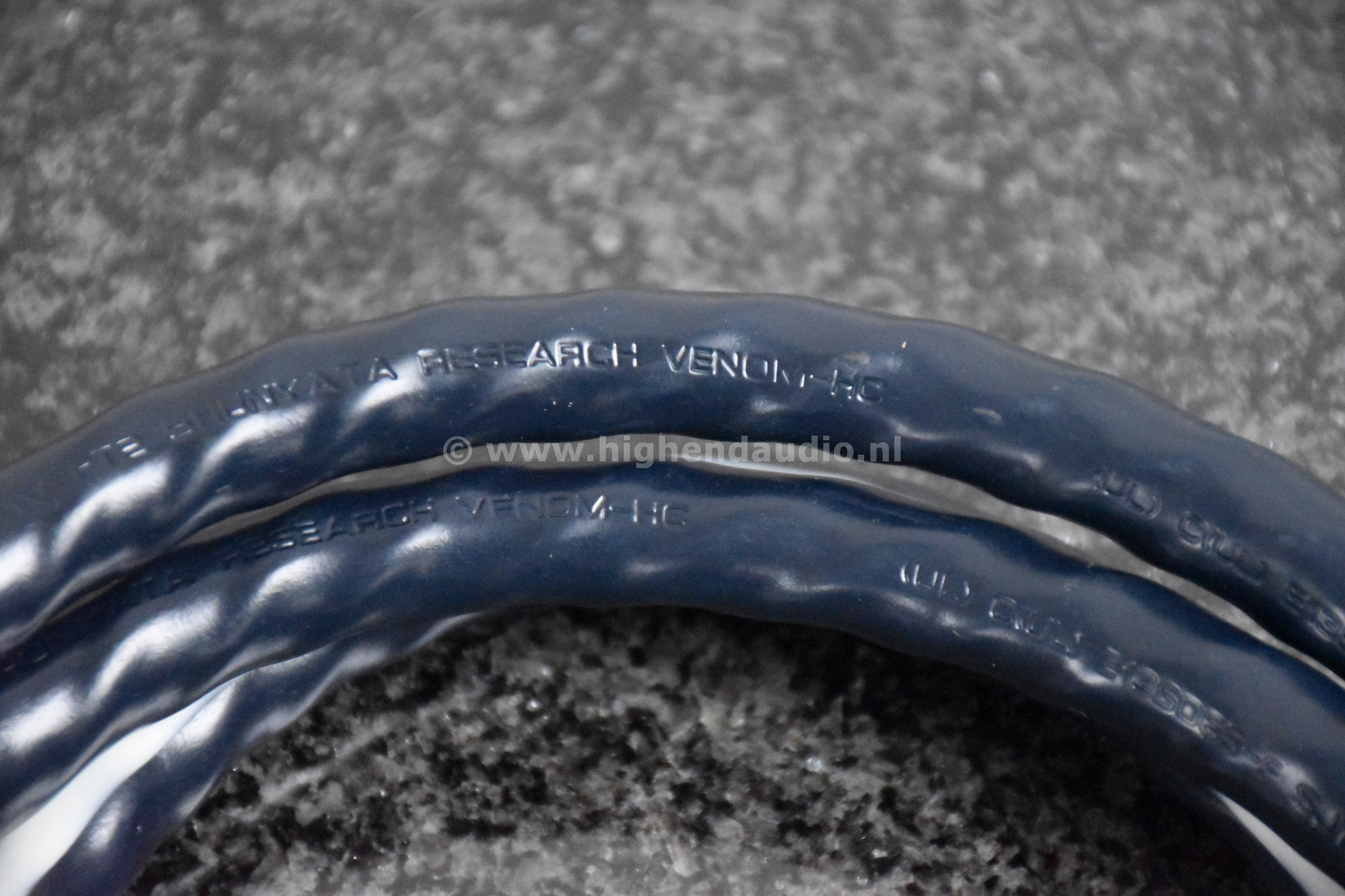 Shunyata-VenomHC-1,75m-detail3_wm