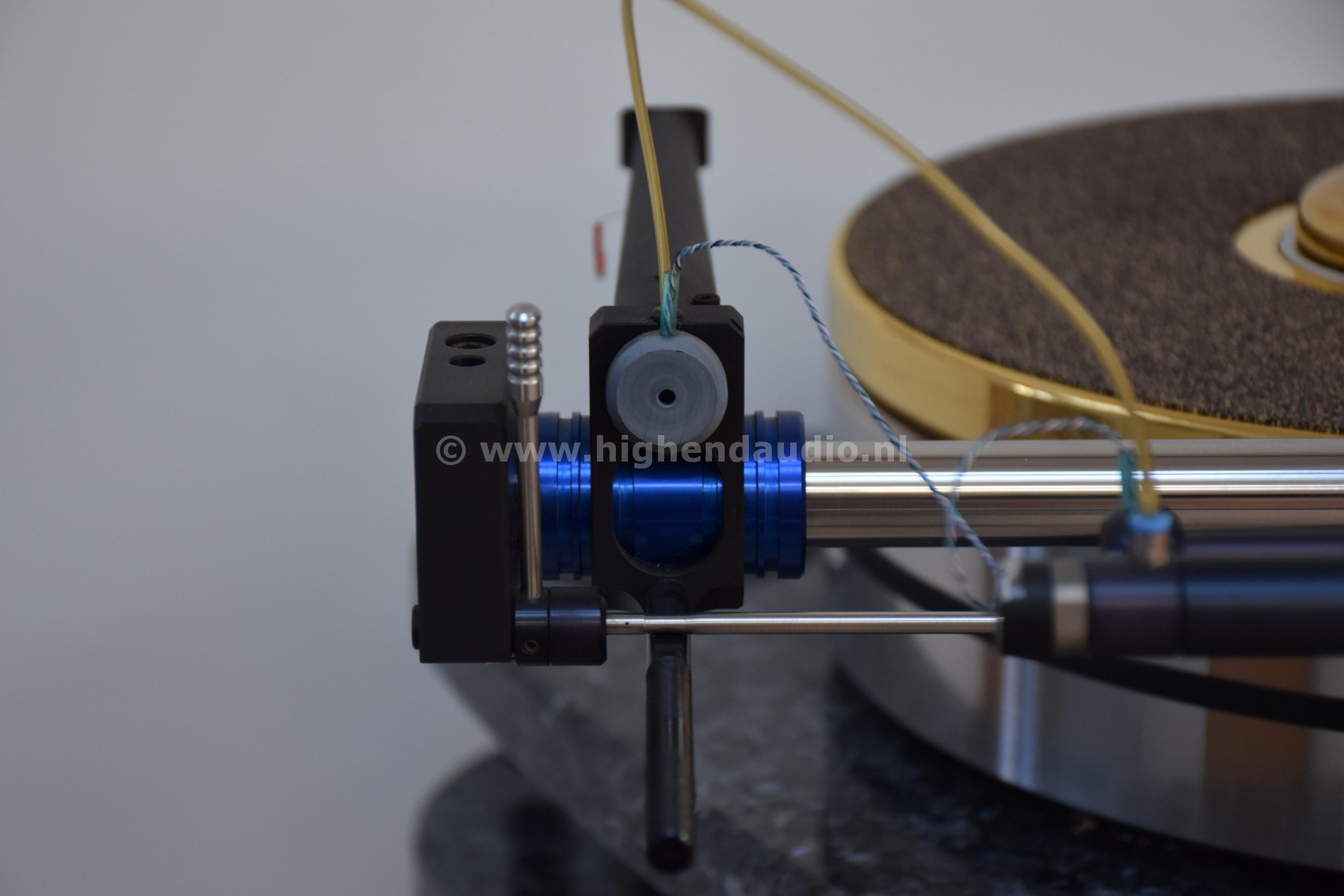 Kuzma-AirLine-135-detail2_wm