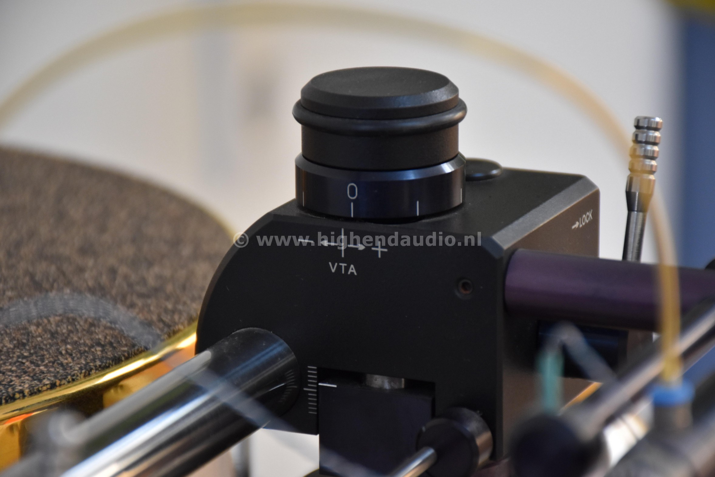 Kuzma-AirLine-135-detail3_wm