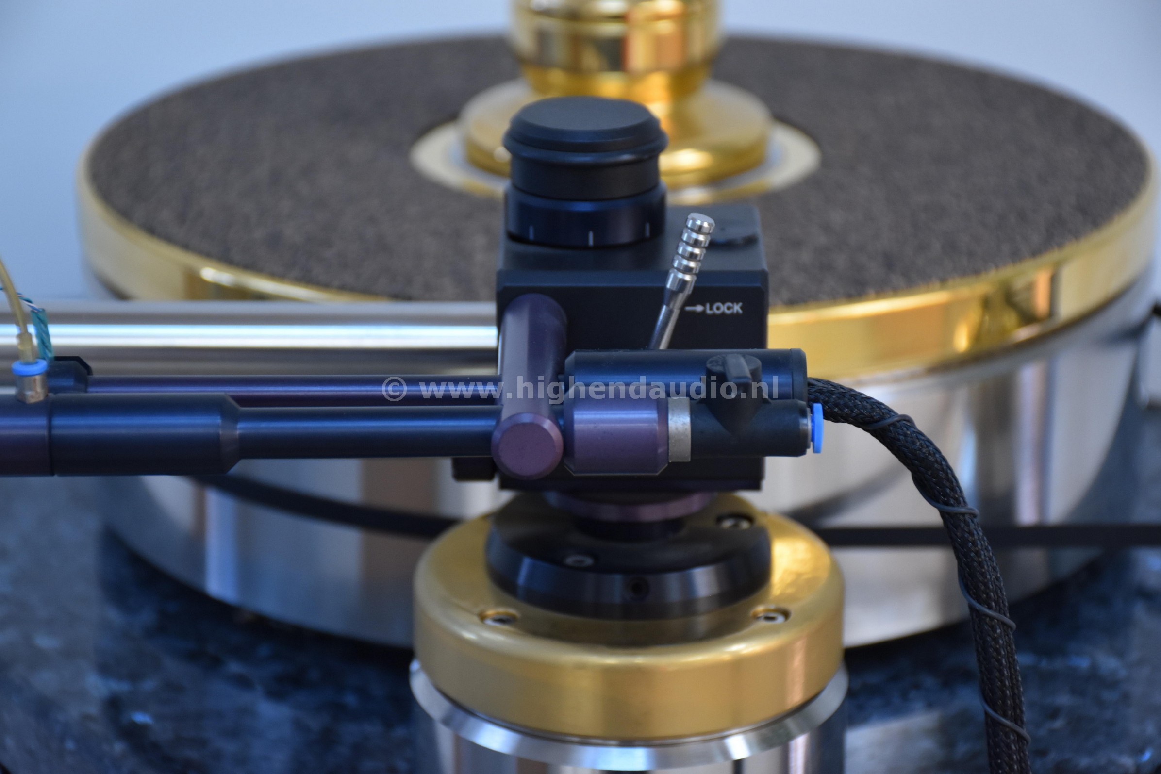 Kuzma-AirLine-135-detail4_wm