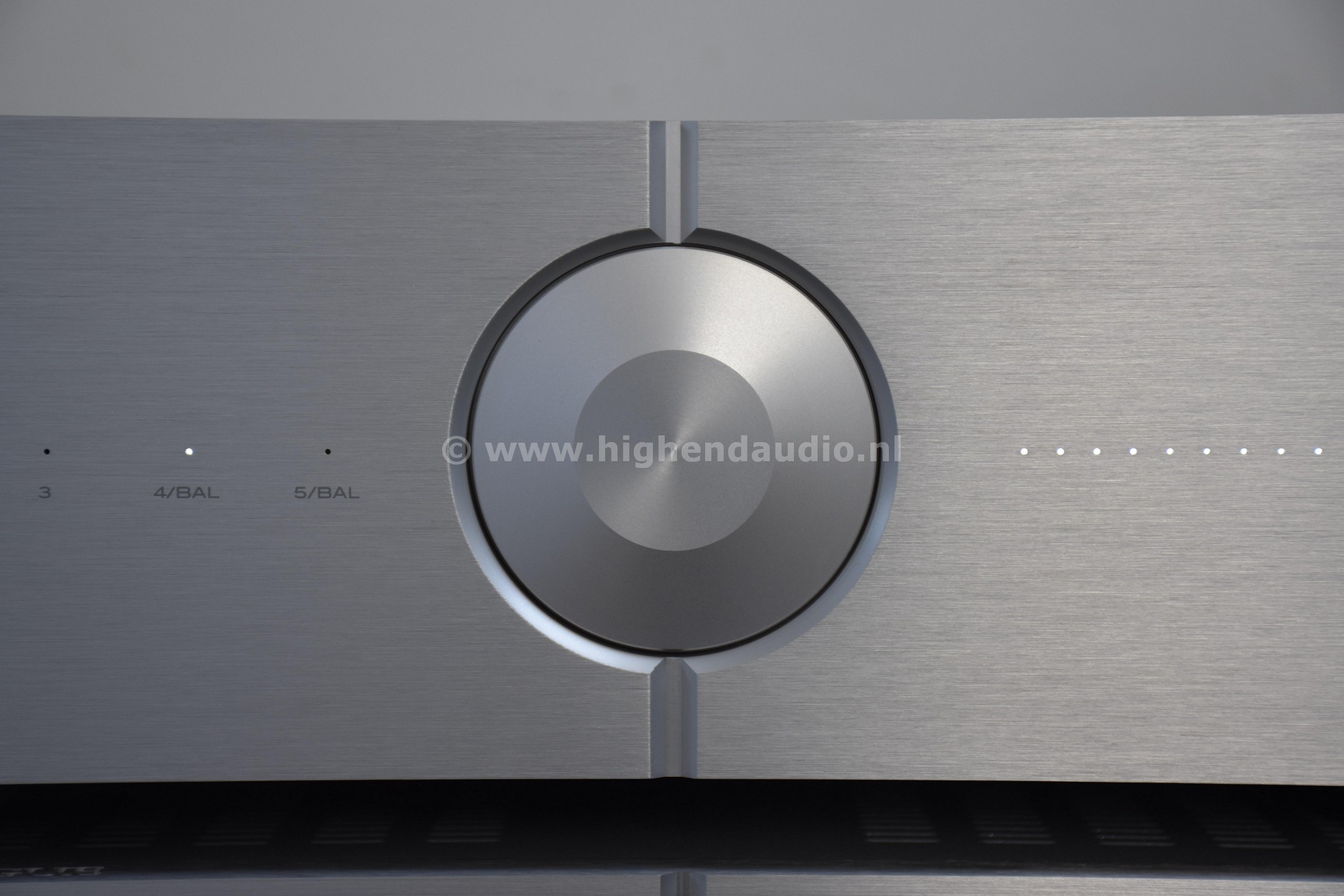 AudioAnalogue-DonizettiAnniversary-BelliniAnniversary-7800ATEA19N01-7700ATCA19N02-frontcloseup1_wm