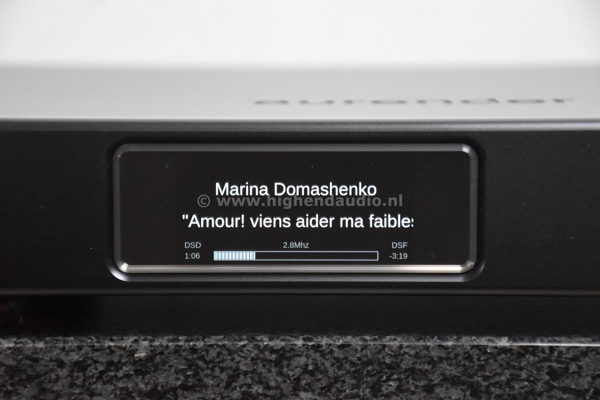 Aurender-A10-4Tb-ABE4A0044-II-display1_wm