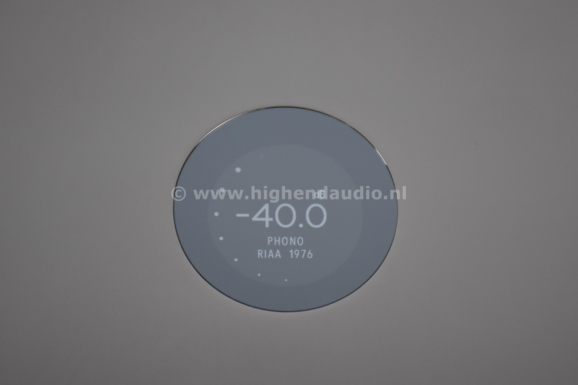 Devialet-200-06867B1-display4_wm