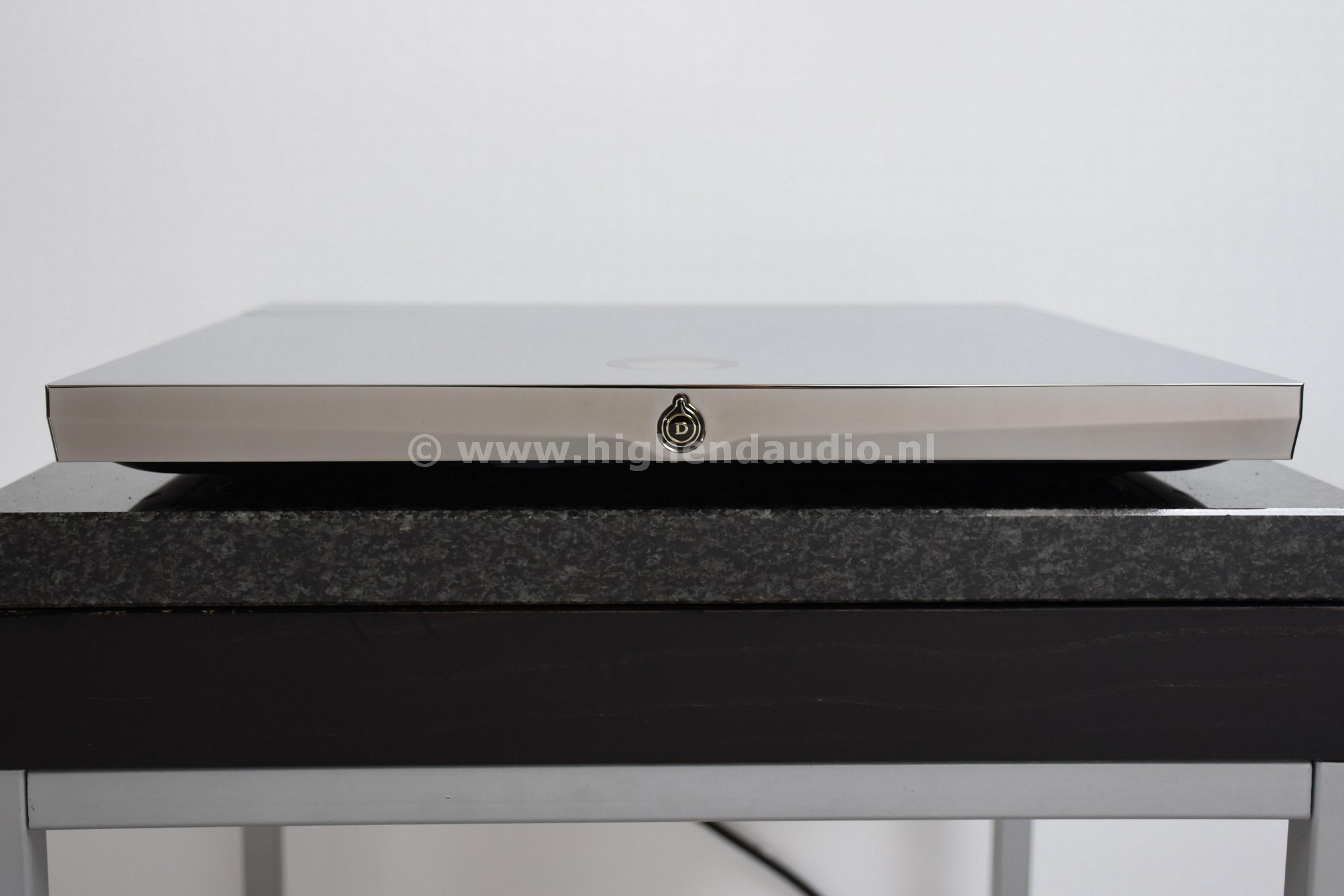 Devialet-200-06867B1-front_wm