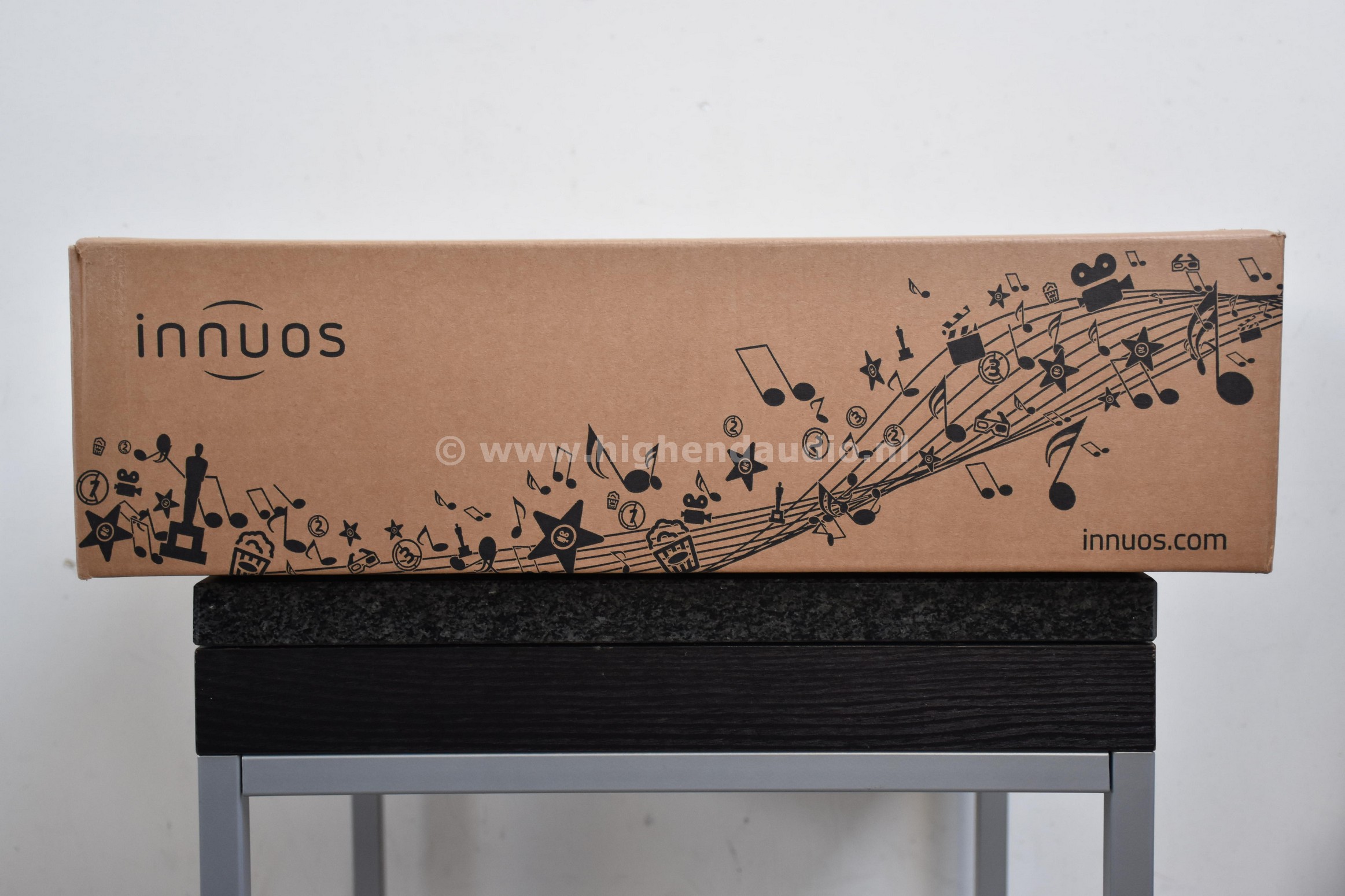 Innuos-ZenithXXLMKII-1702000012128-box_wm