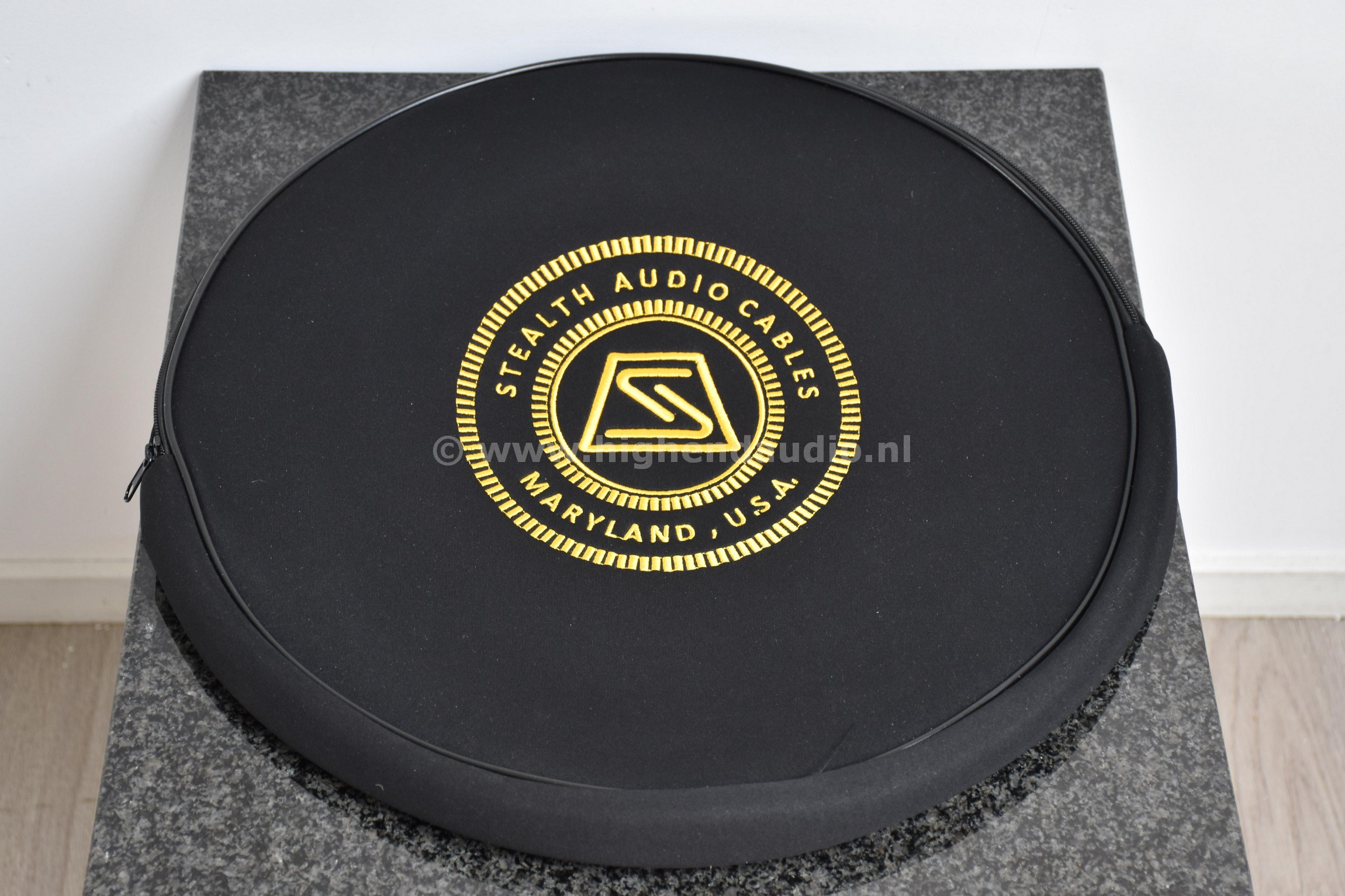 Stealth-IndraV10-XLR-1m-2190214-bag_wm