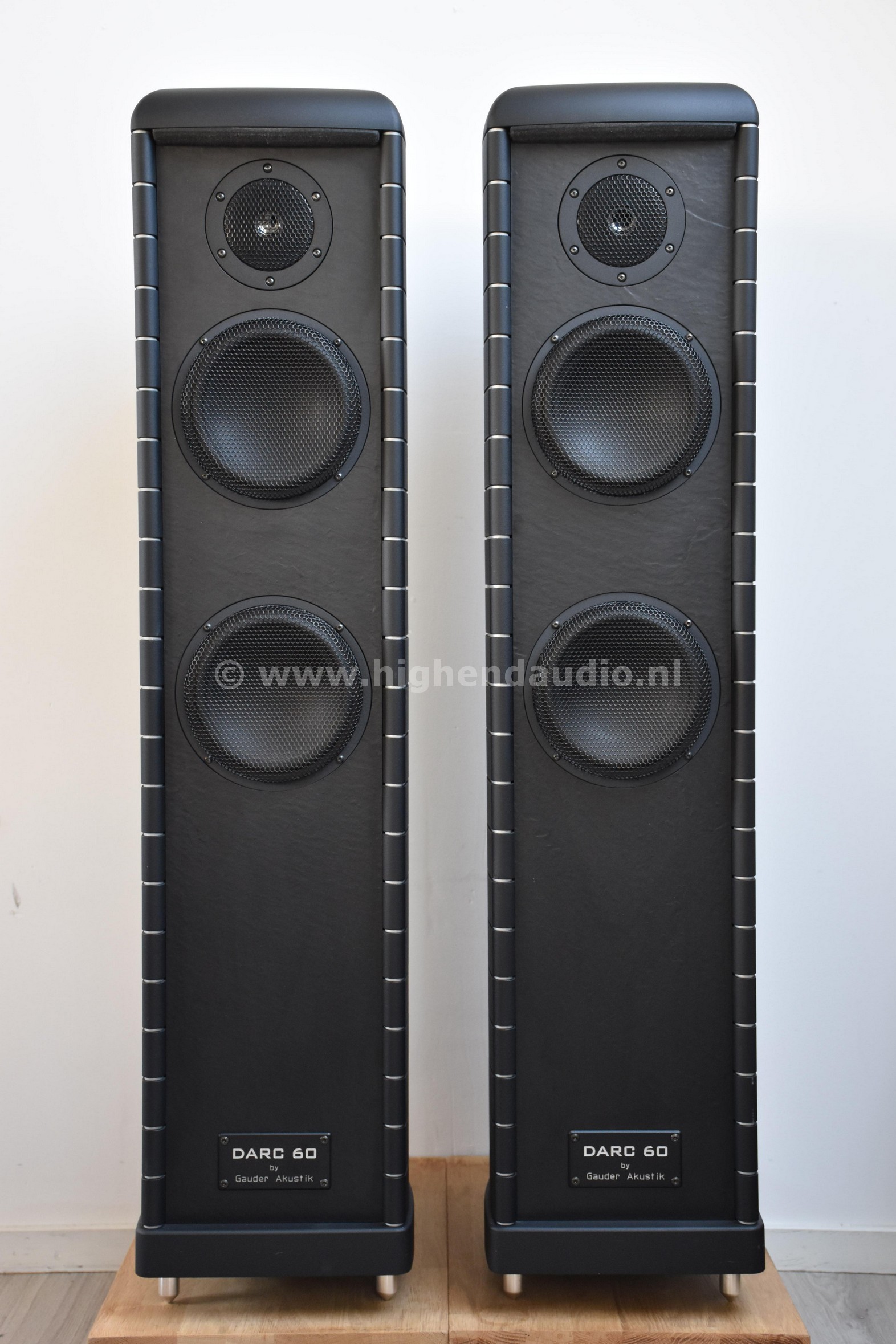 Gauder-DARC60Diamond-GA1911151-front_wm