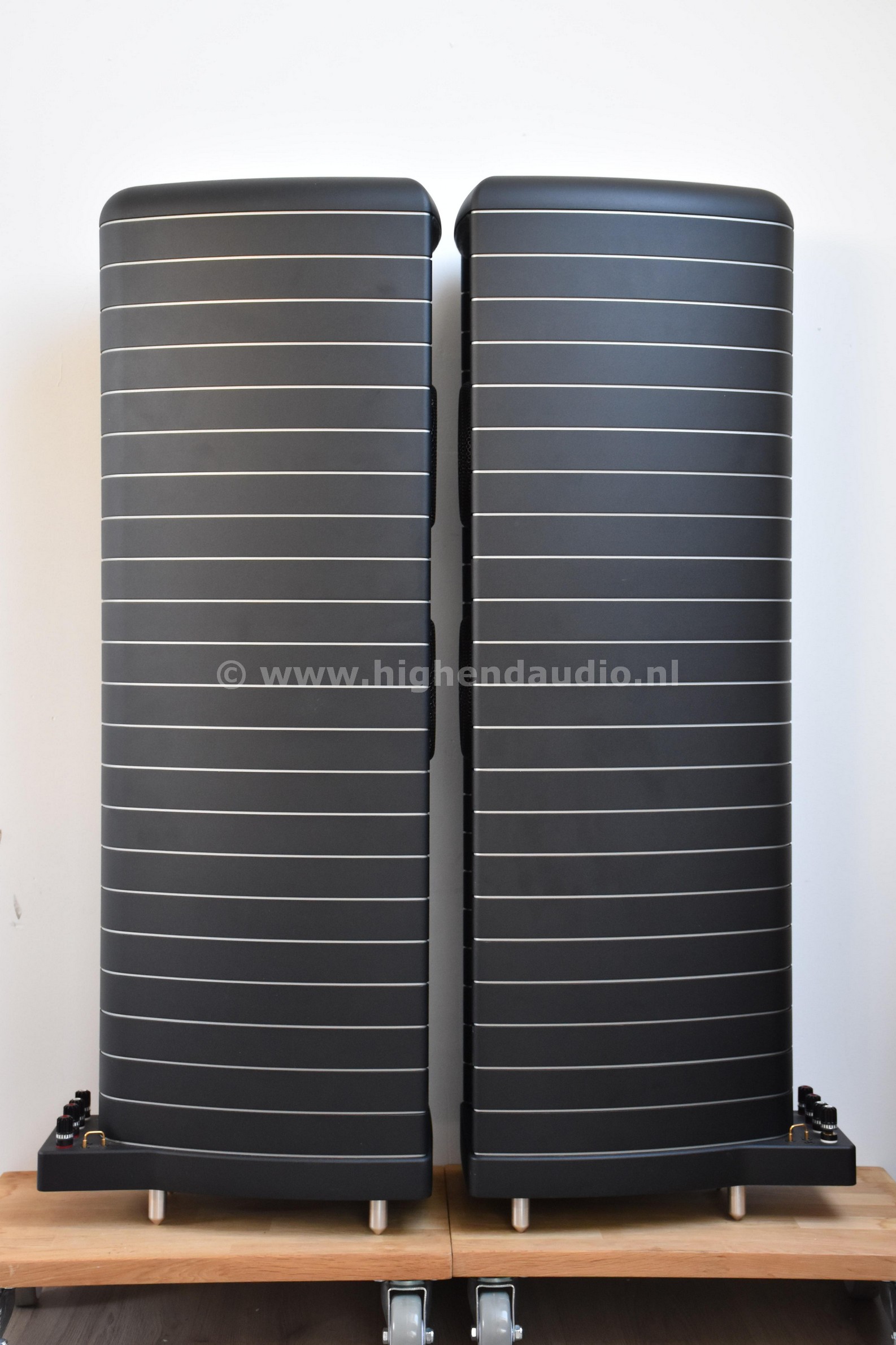 Gauder-DARC60Diamond-GA1911151-side1_wm