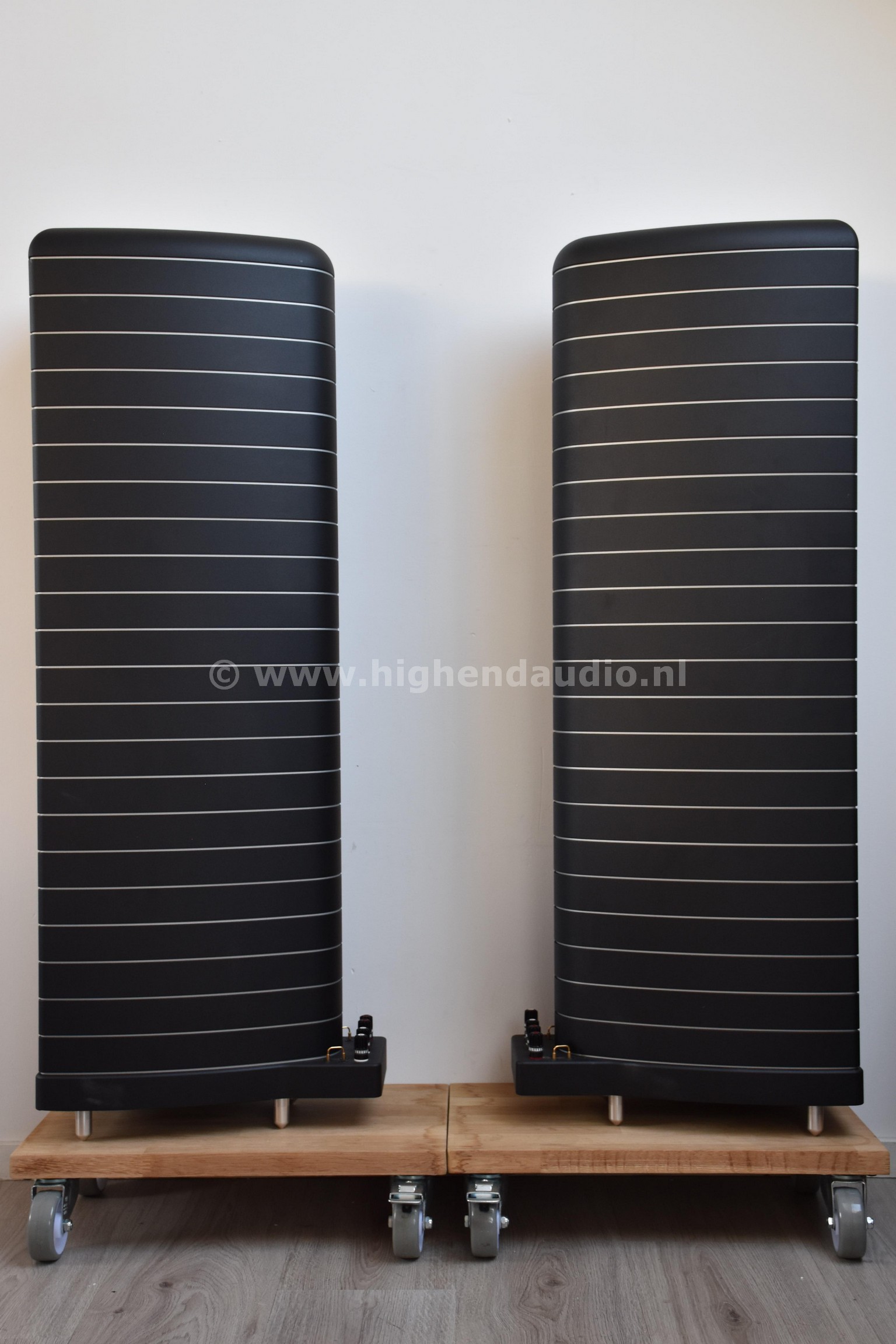 Gauder-DARC60Diamond-GA1911151-side2_wm