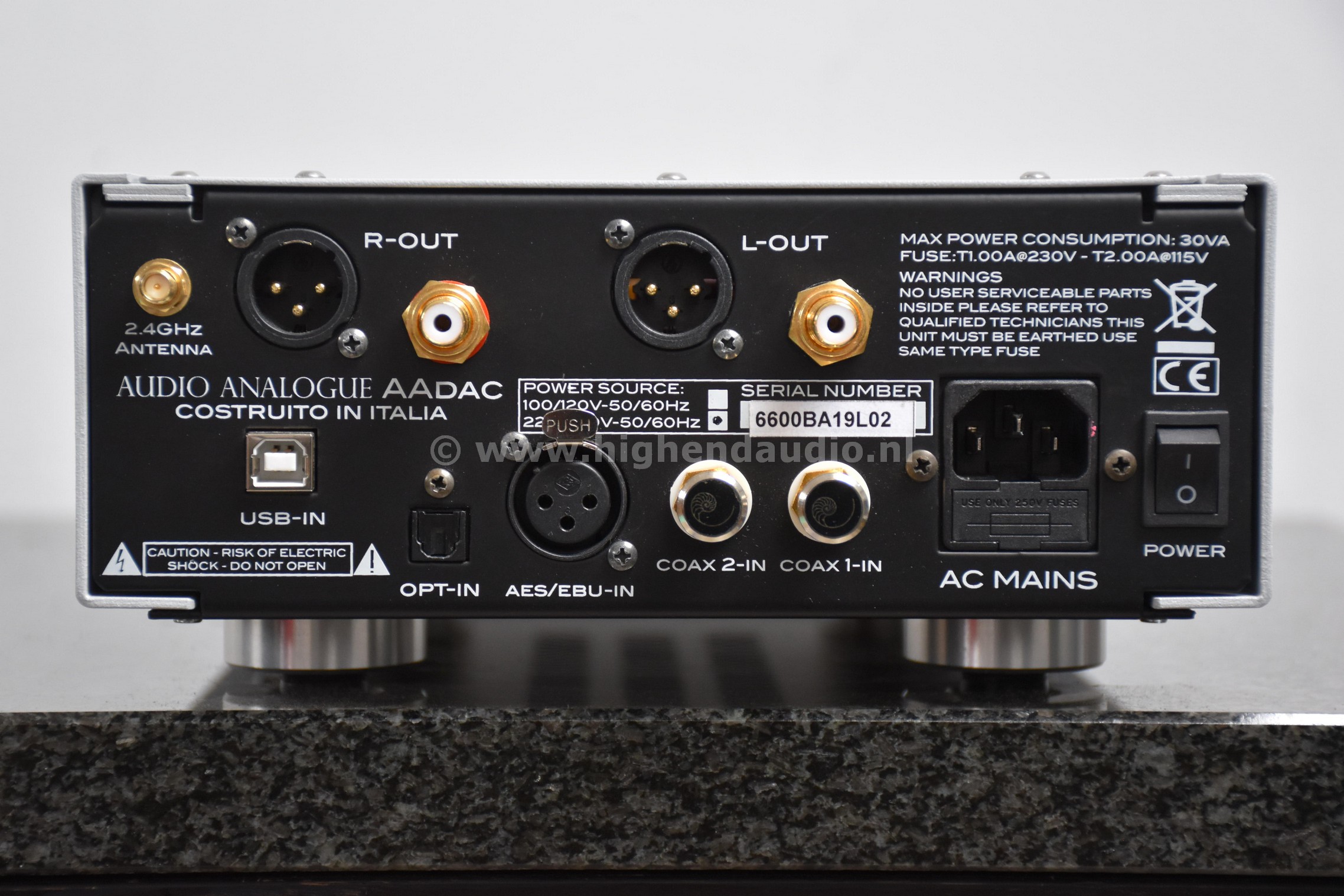 AudioAnalogue-AADac-BT-6600BA19L02-back_wm