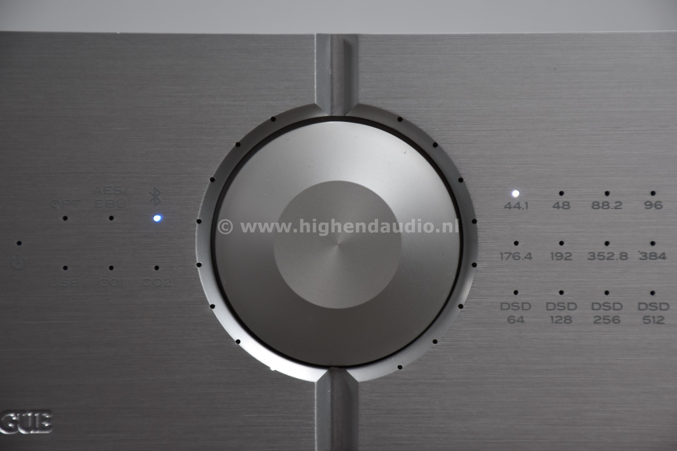 AudioAnalogue-AADac-BT-6600BA19L02-frontcenter_wm