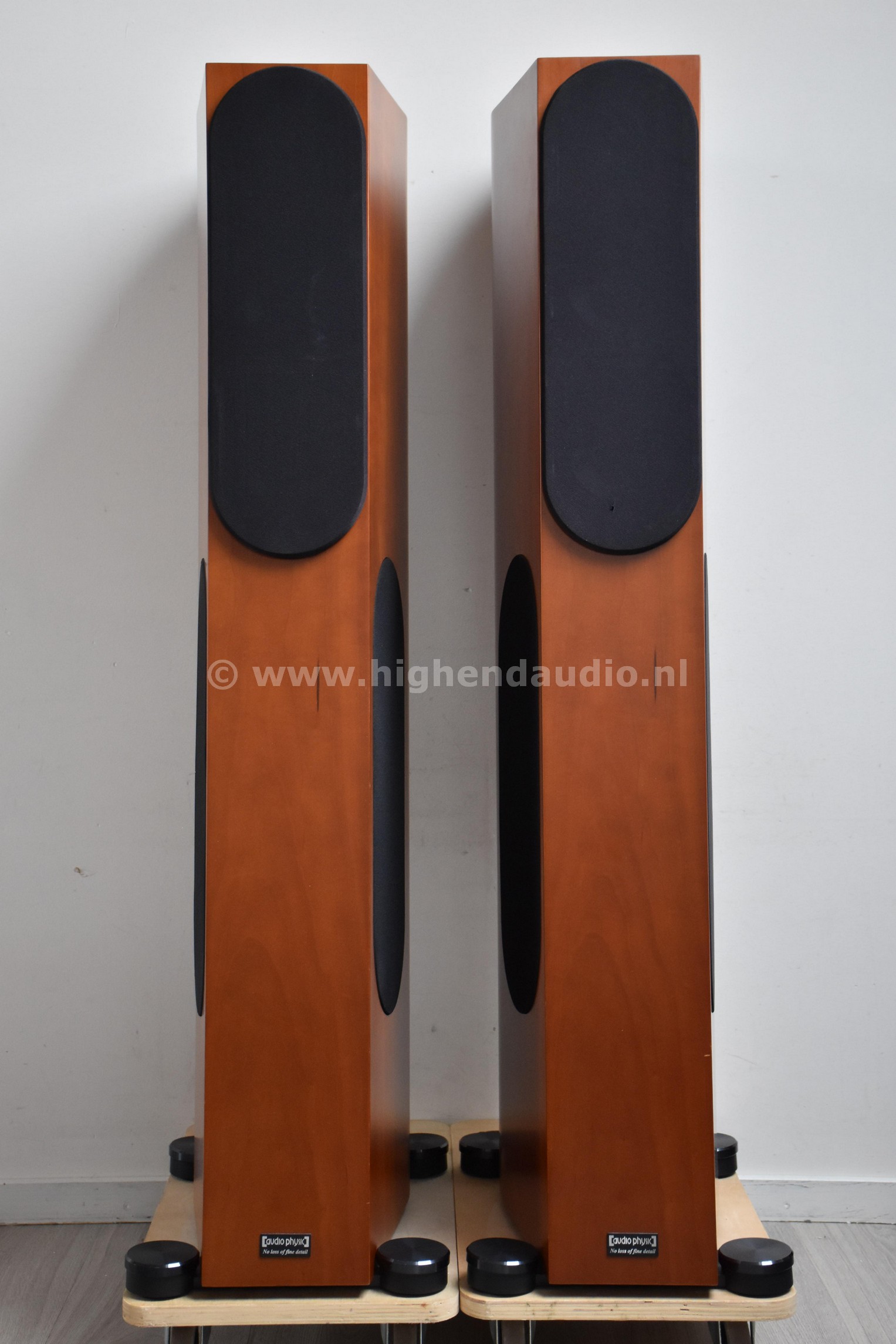 AudioPhysic-Scorpio-1055A-1055B-front_wm