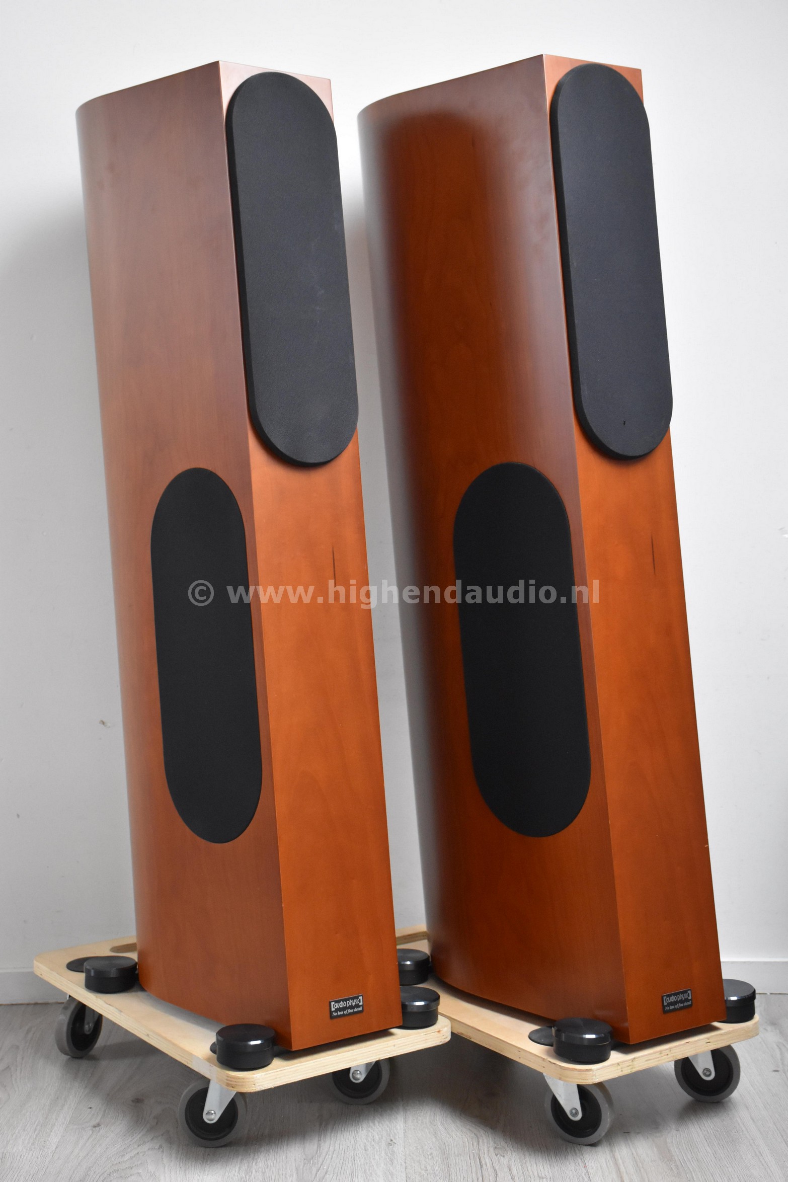 AudioPhysic-Scorpio-1055A-1055B-side_wm