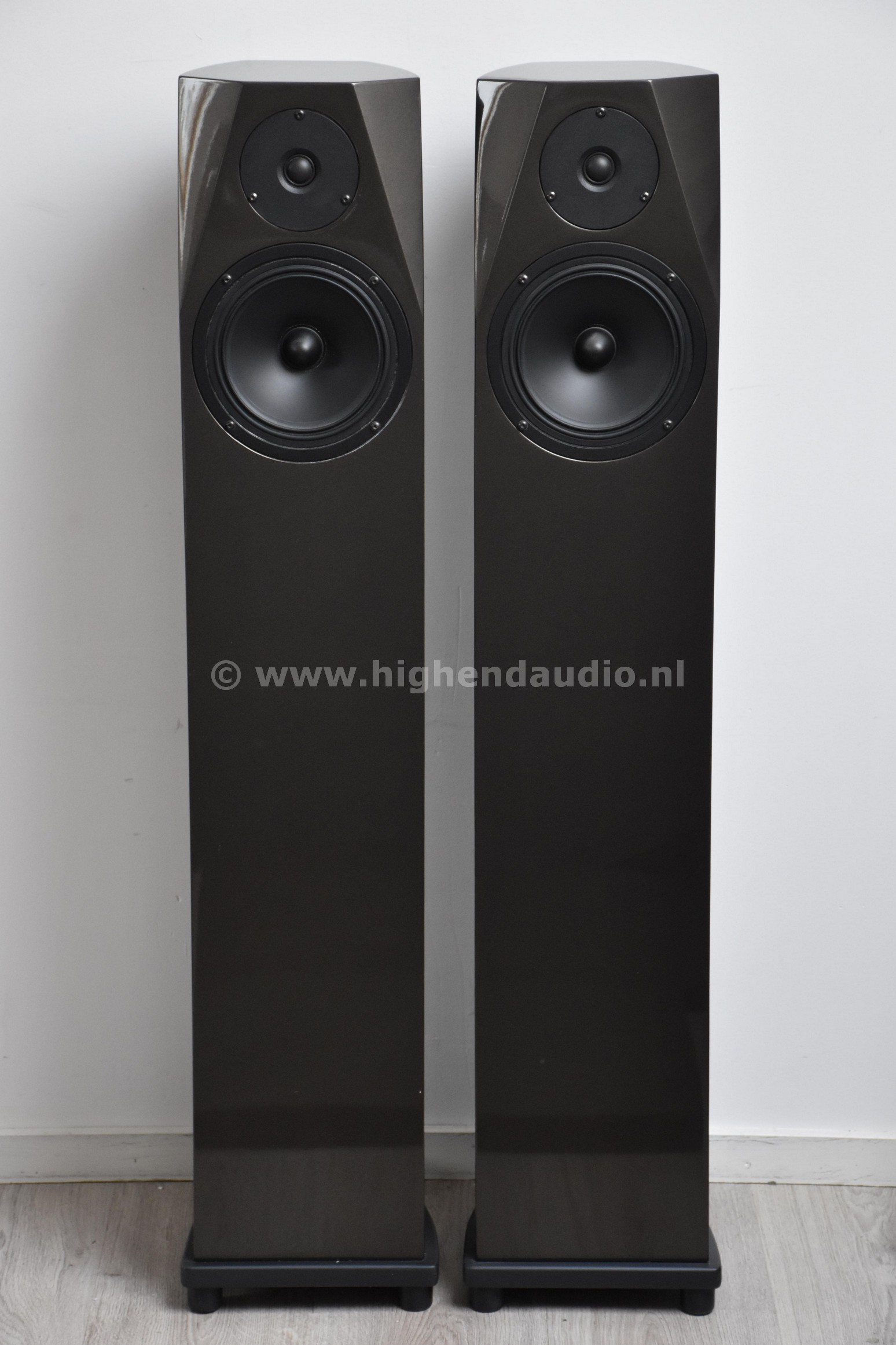 Diapason-Neos-1307148-front_wm