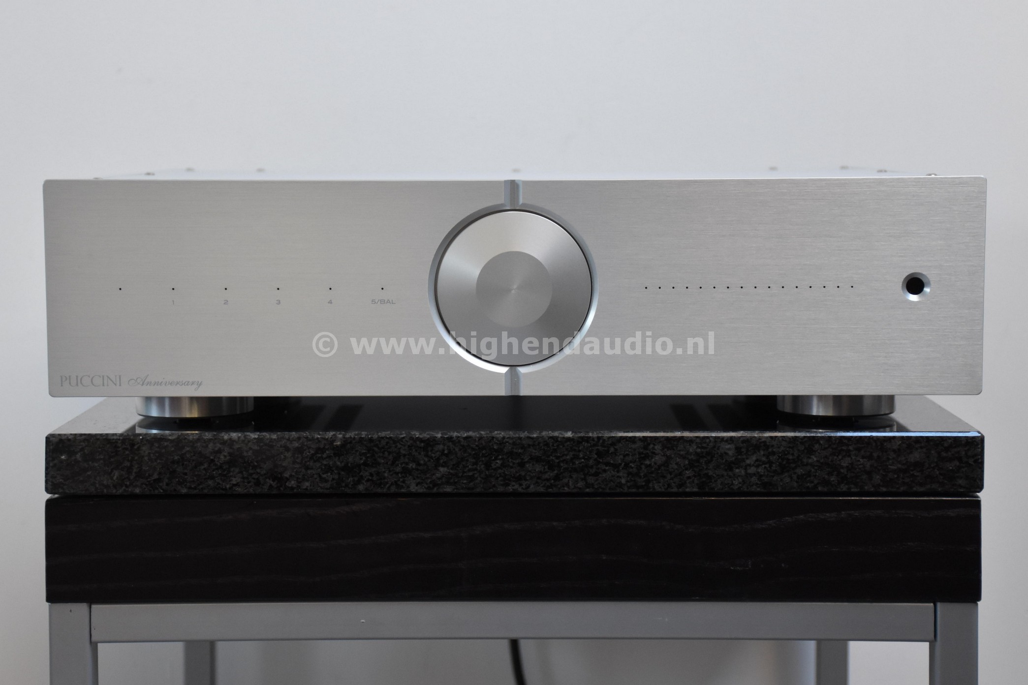 AudioAnalogue-PucciniAniversary-7600ATLA20E03-front_wm