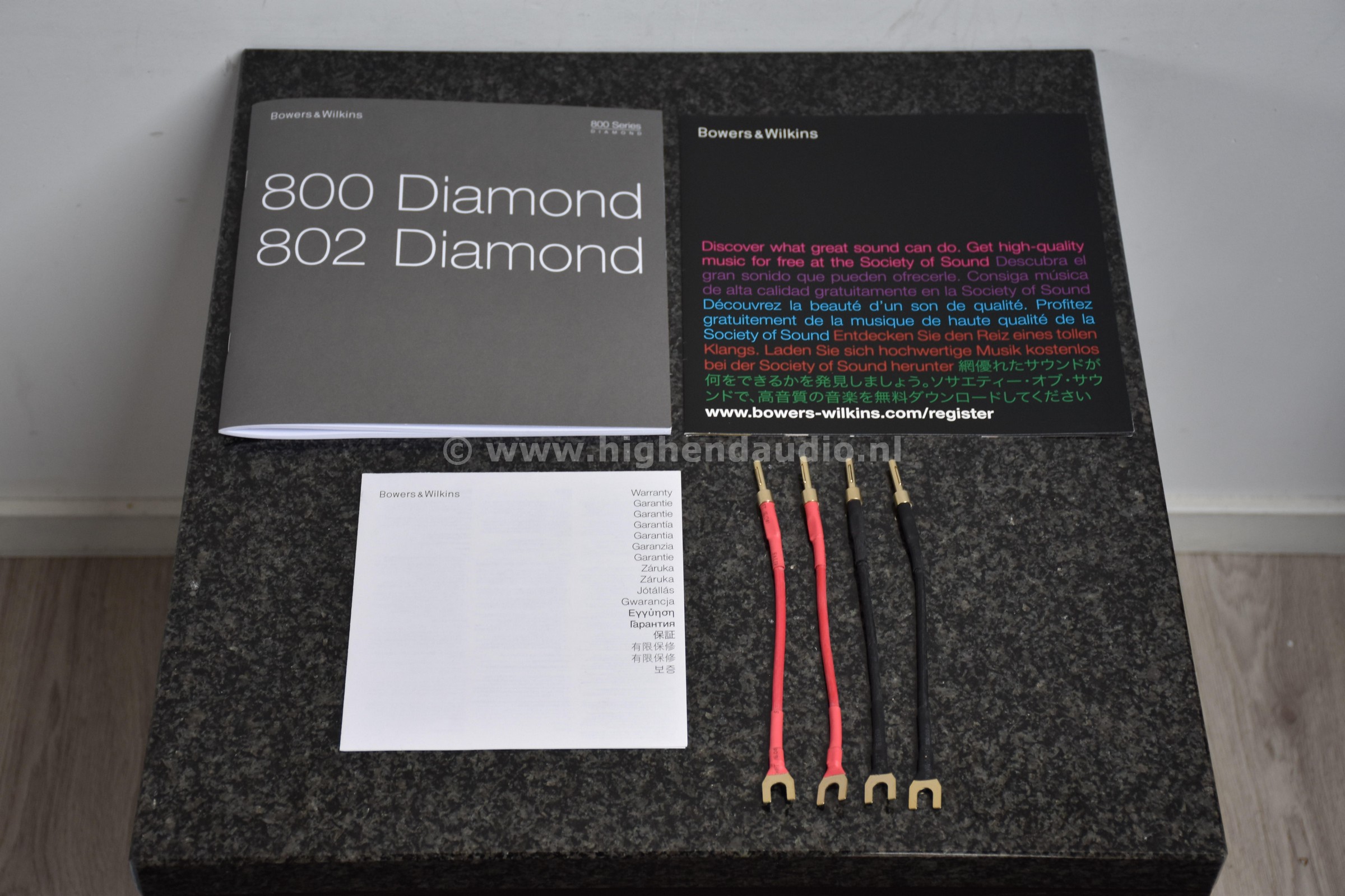 B&W-802Diamond-0006907-0006908-manualjumpers_wm