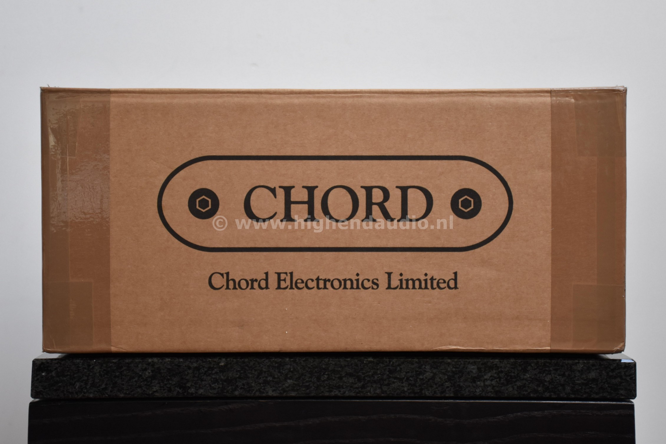 Chord-HugoTT2-41802-box_wm