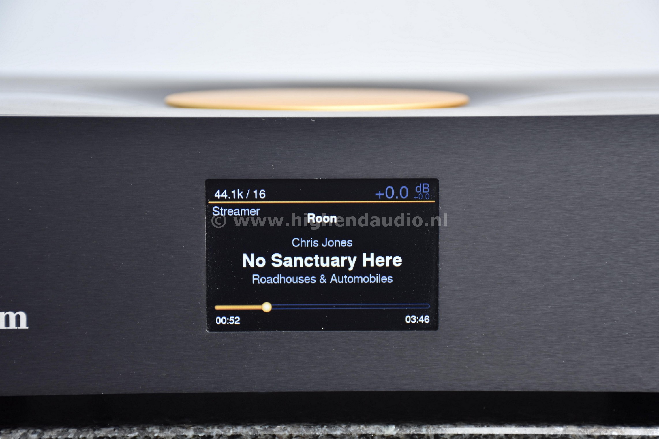 Grimm-MU1-130003003frontdisplay_wm