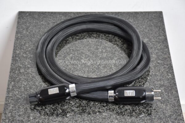 Kharma Grand Reference AC -2m, two power cords available-