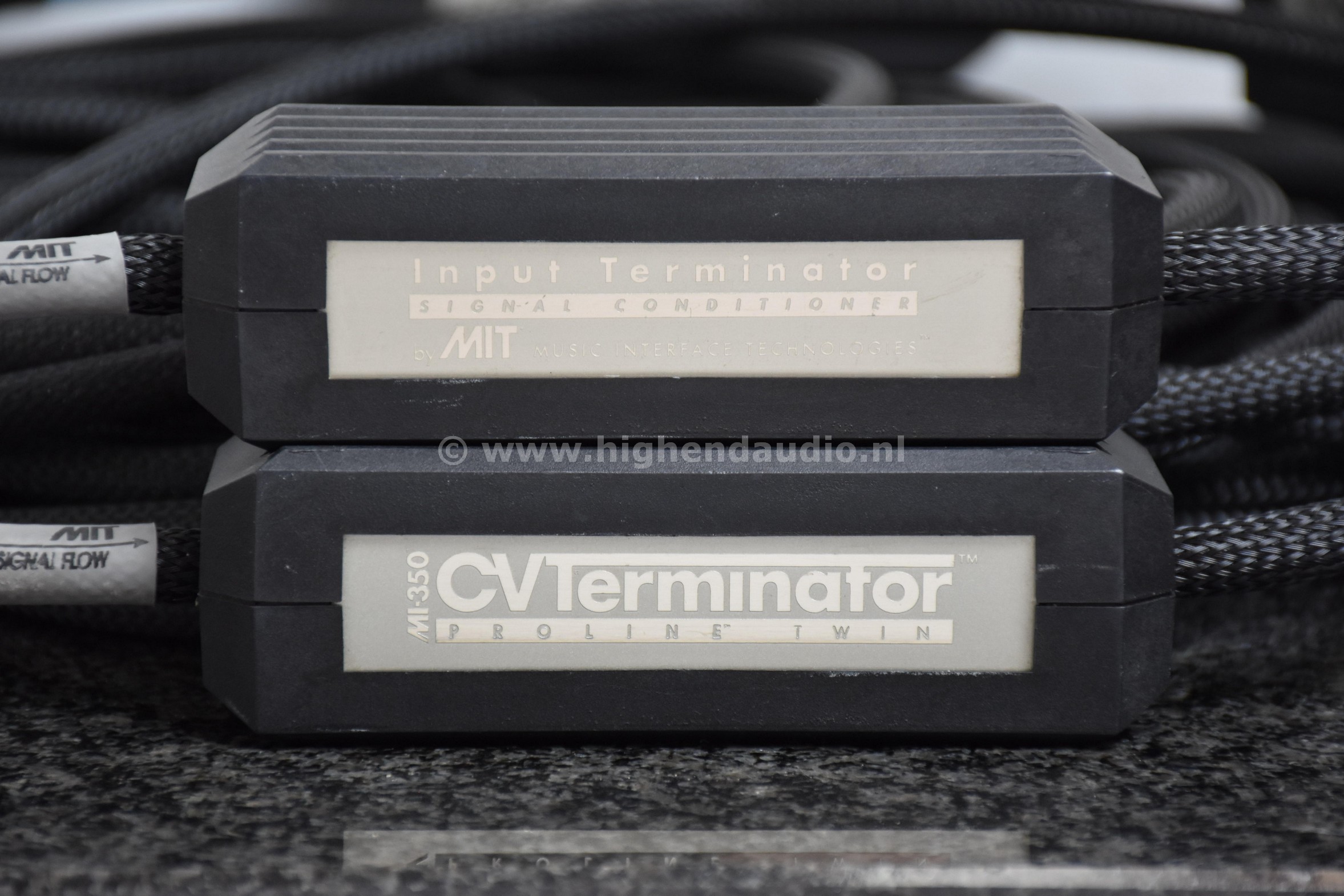 MIT-MI350-CVTerminatorSeriesTwoProlineTwin-7,5m-detail1_wm