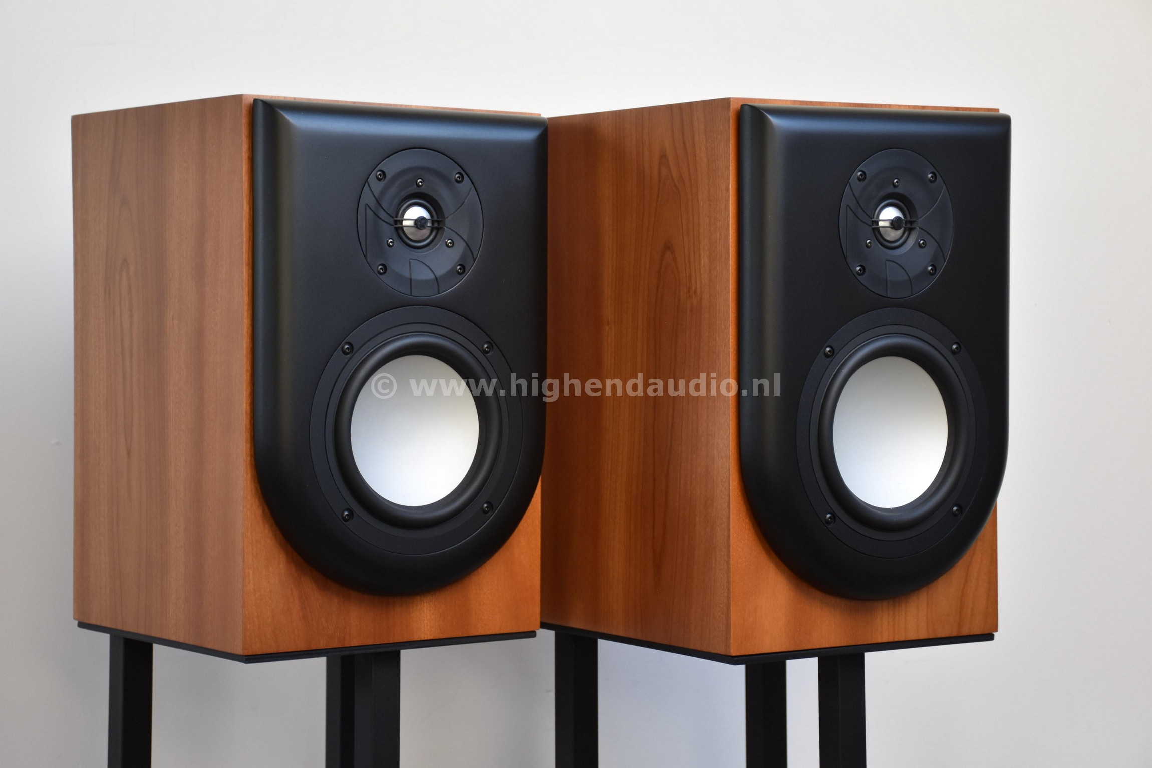 Revel-M20-M202833-M202834-sidetop_wm