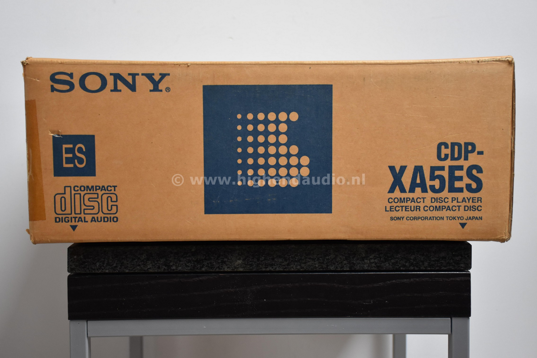 Sony-CDPXA5ES-4502126-box_wm