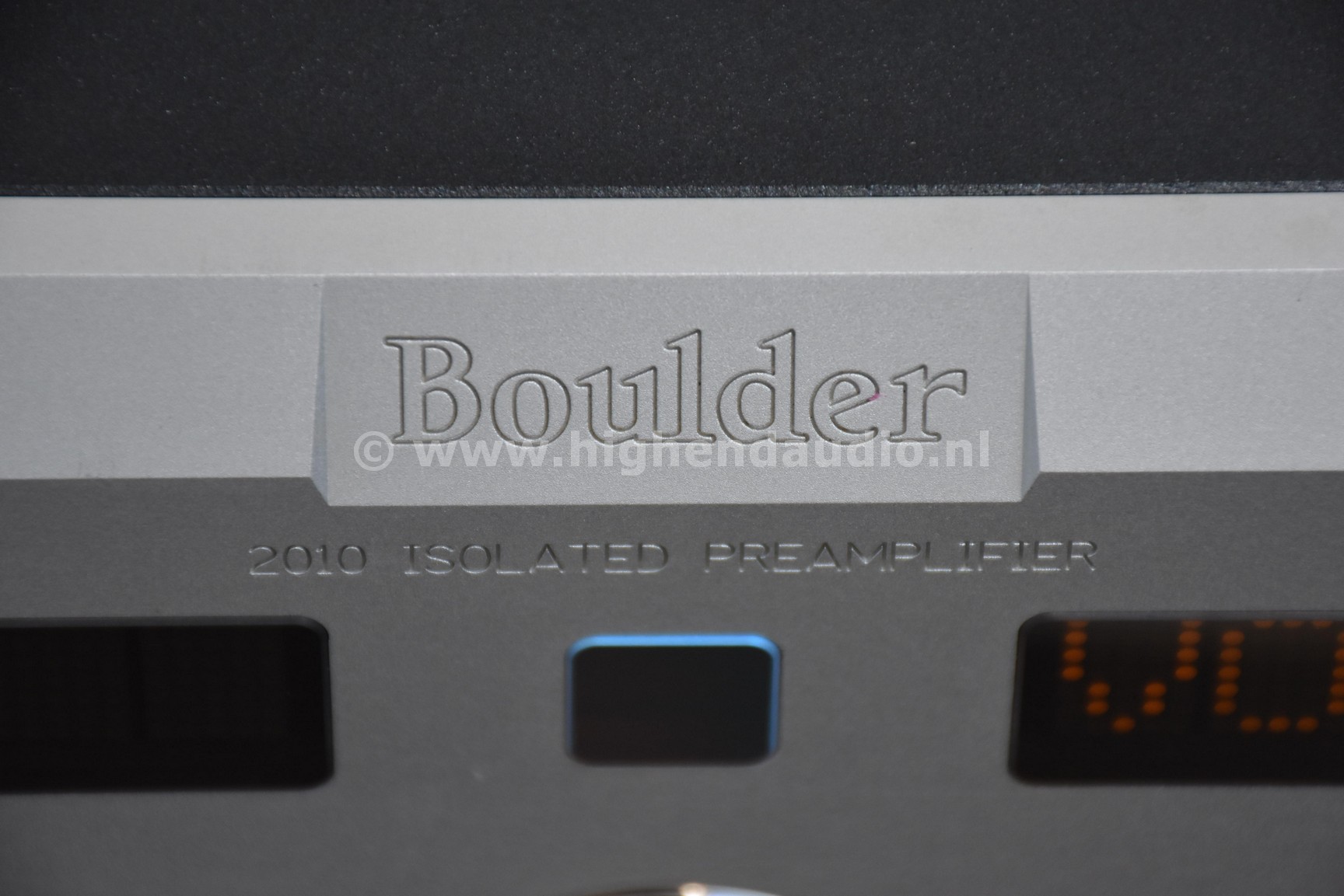 Boulder-2010-VP55-0P05-frontcloseup_wm