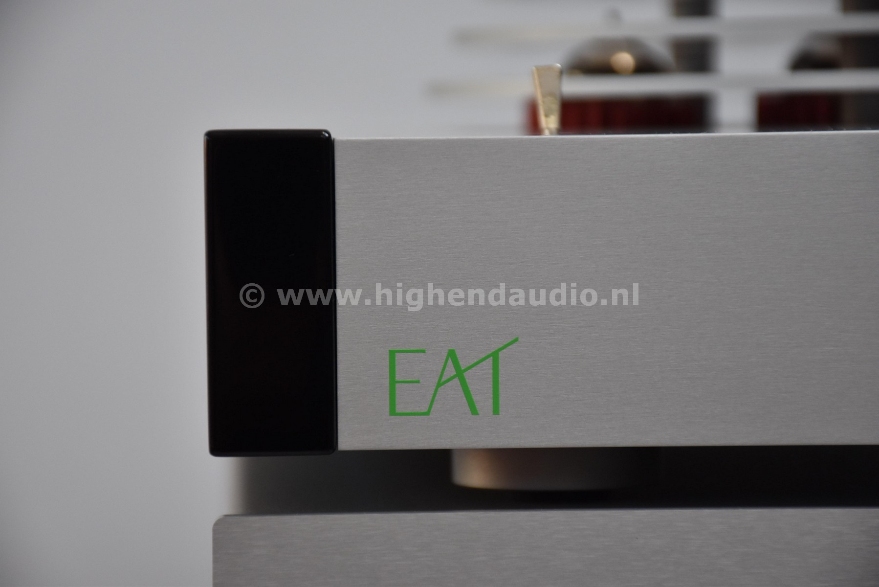 EAT-EGlo-223-frontleft_wm