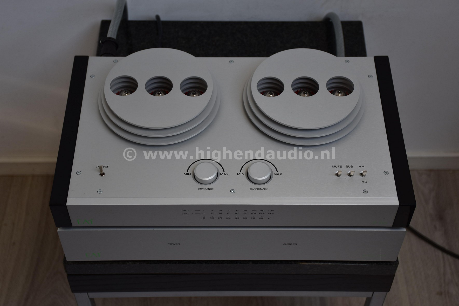 EAT-EGlo-223-top1_wm