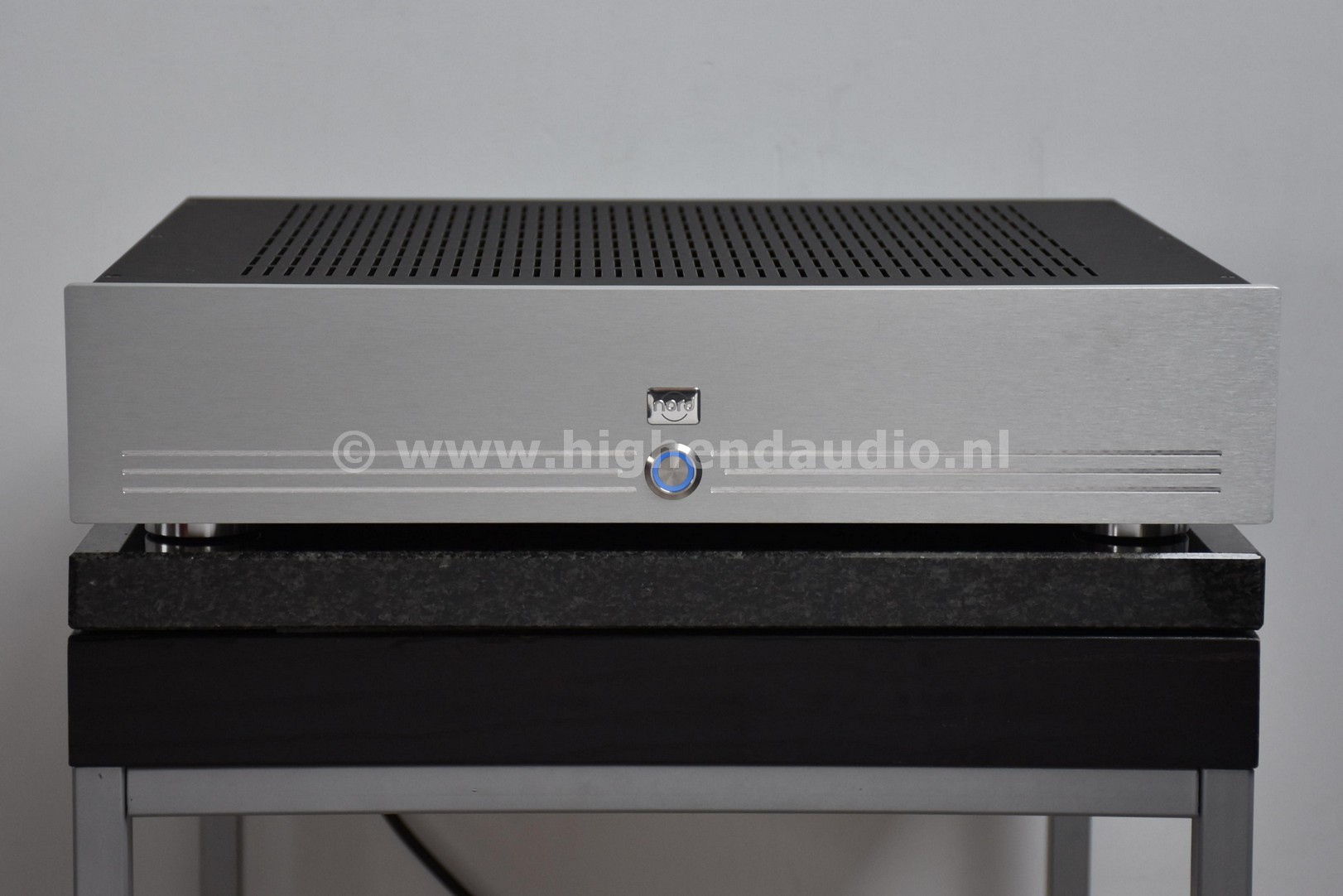 Nord-Three1ET400AST-2626-front_wm