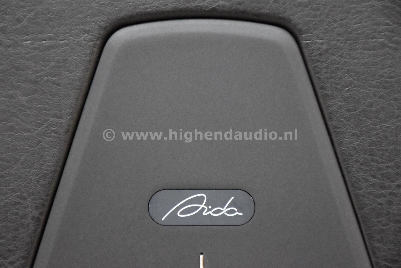 SF-Aida-095ab-badge_wm