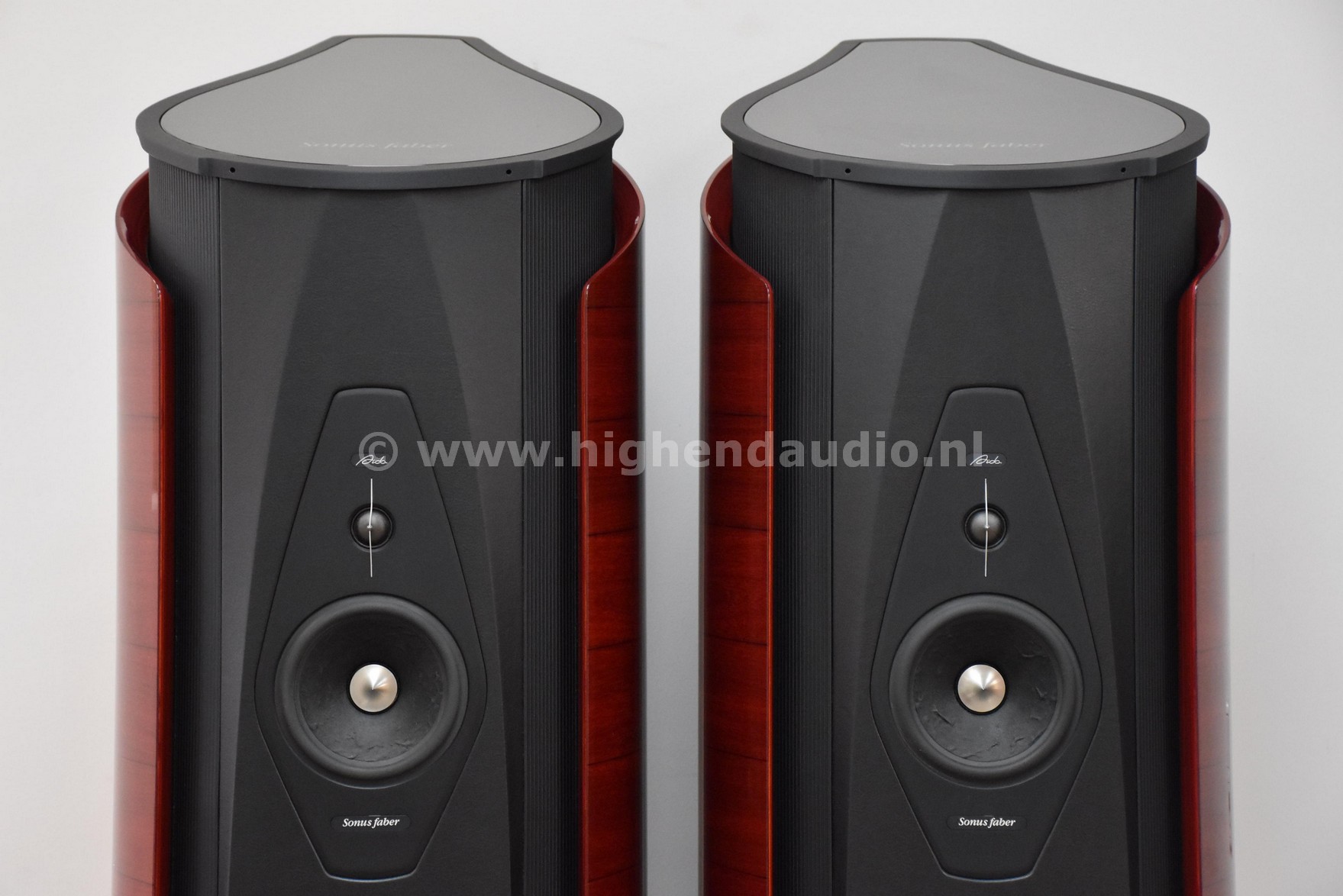 SF-Aida-095ab-drivers1_wm