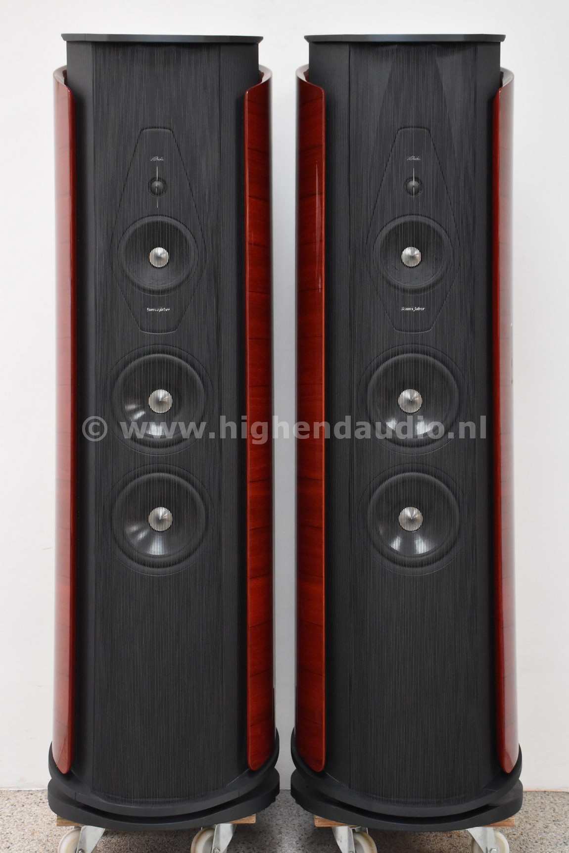 SF-Aida-095ab-front_wm