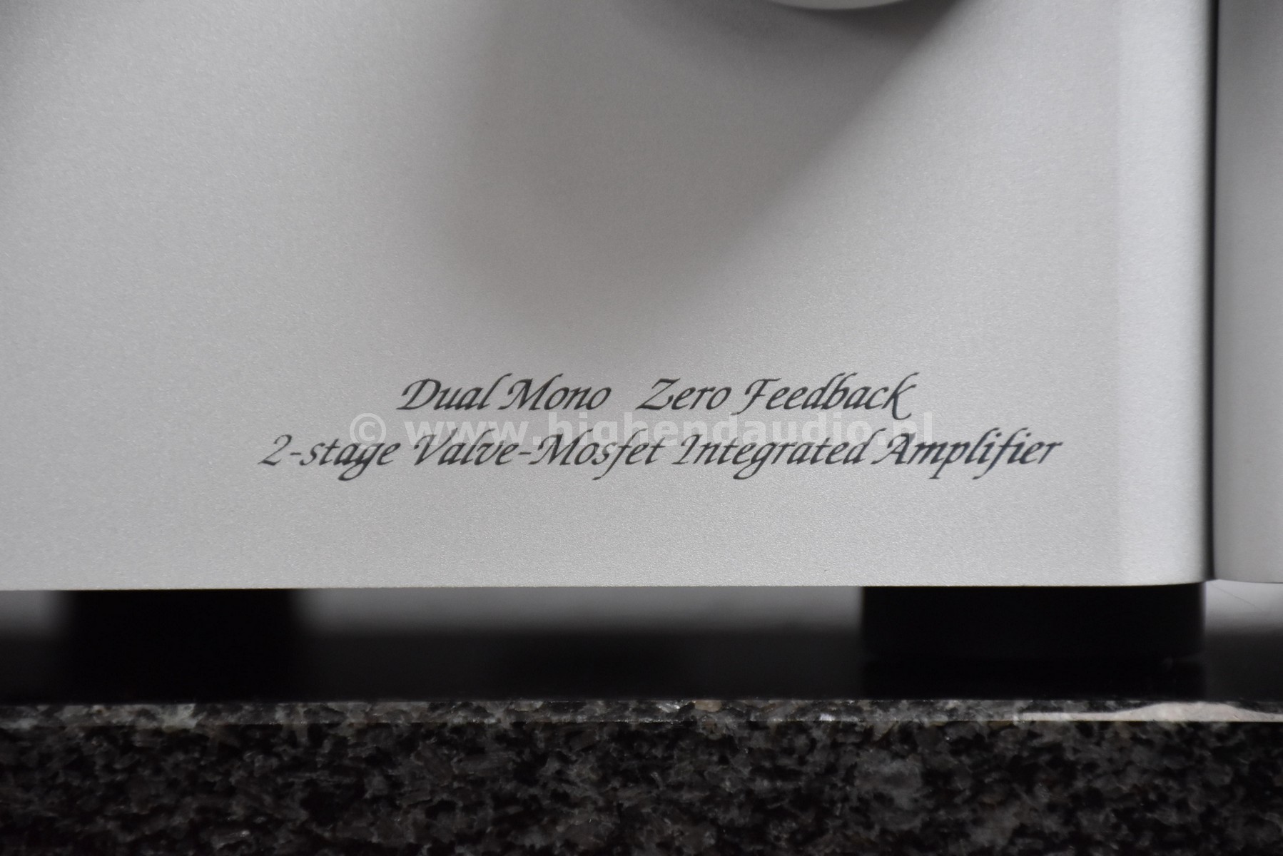 UnisonResearch-Unico90-650142-frontcloseup2_wm