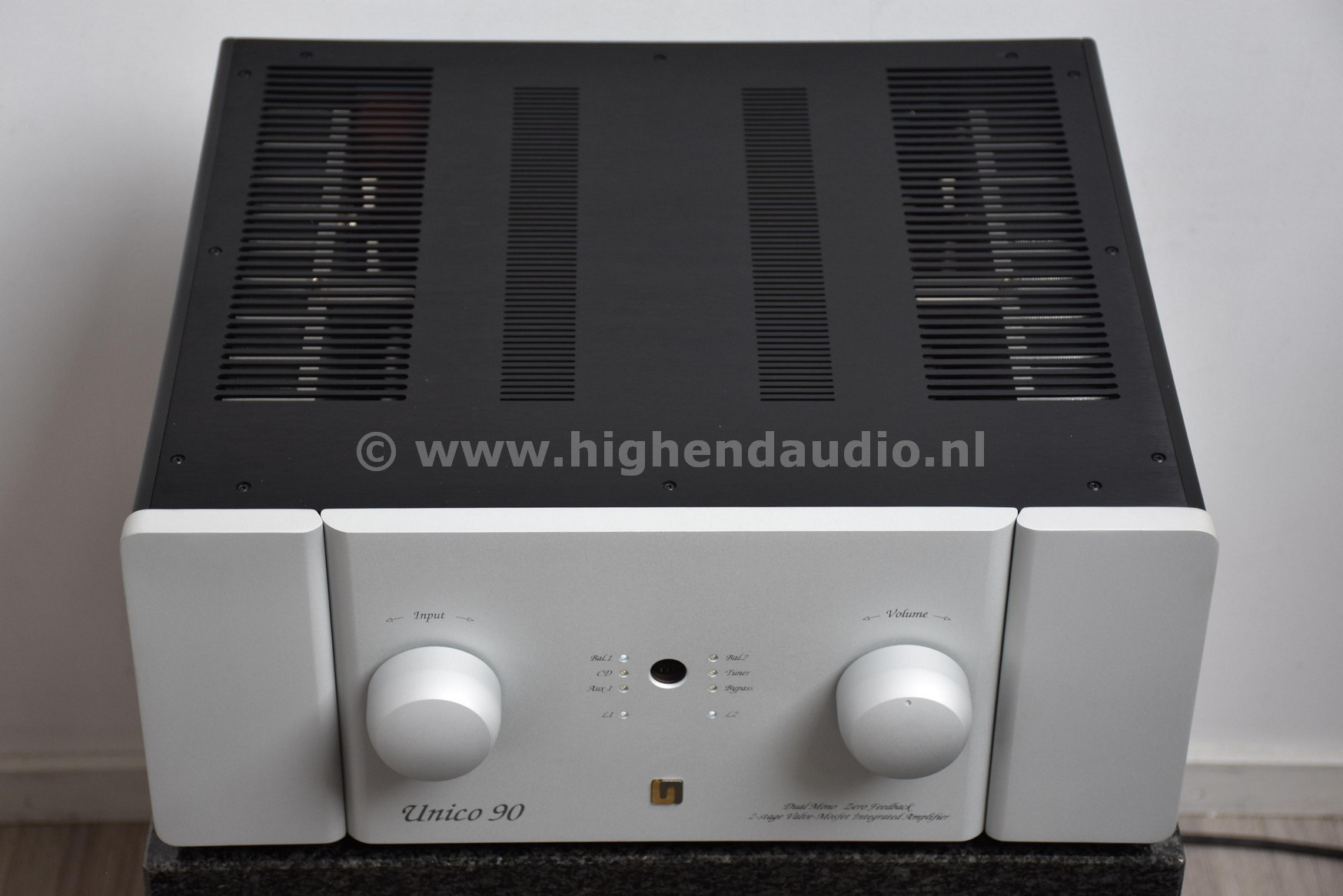 UnisonResearch-Unico90-650142-top_wm